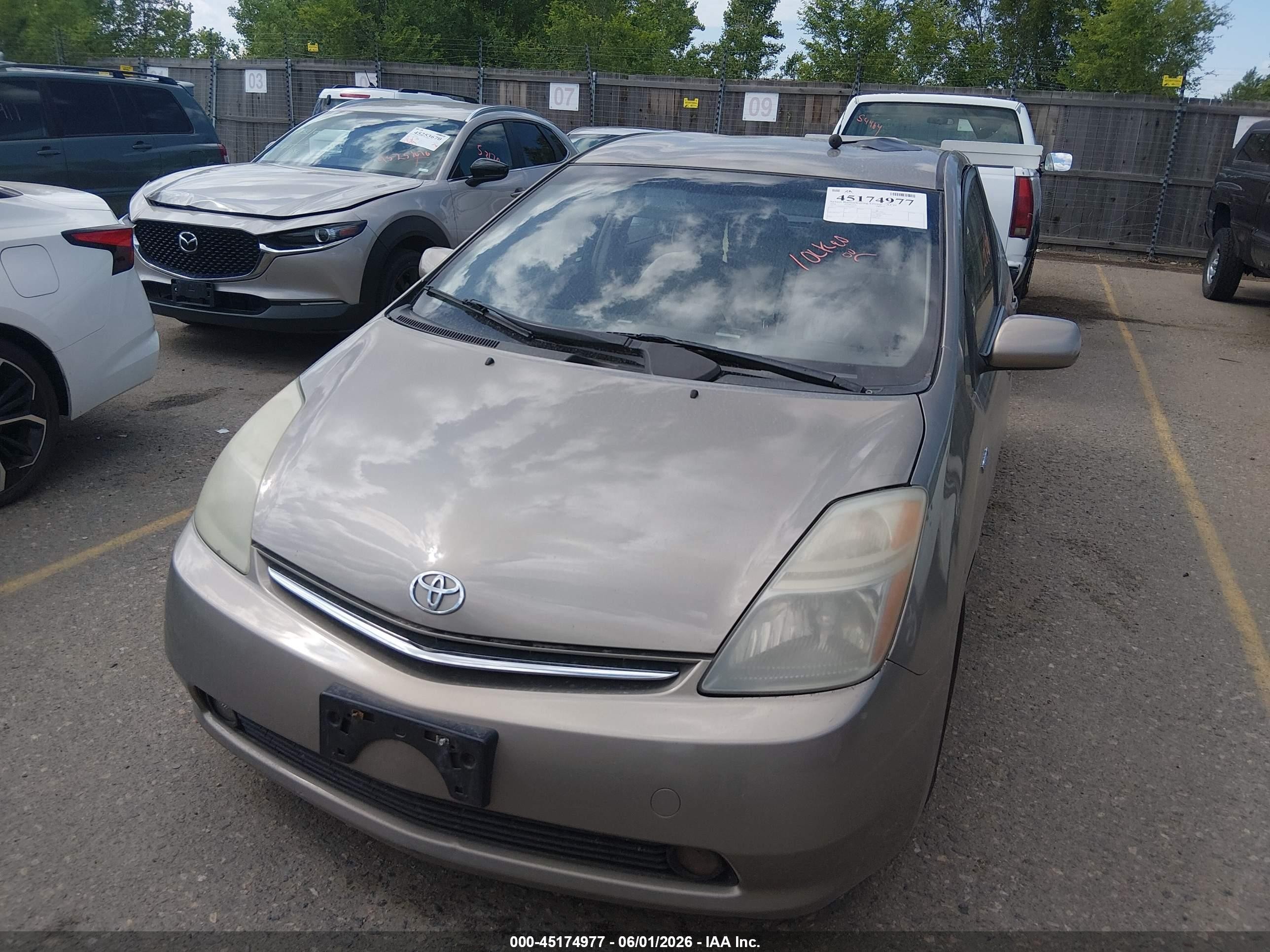 2006 Toyota Prius   Gold vin: JTDKB20UX63146933