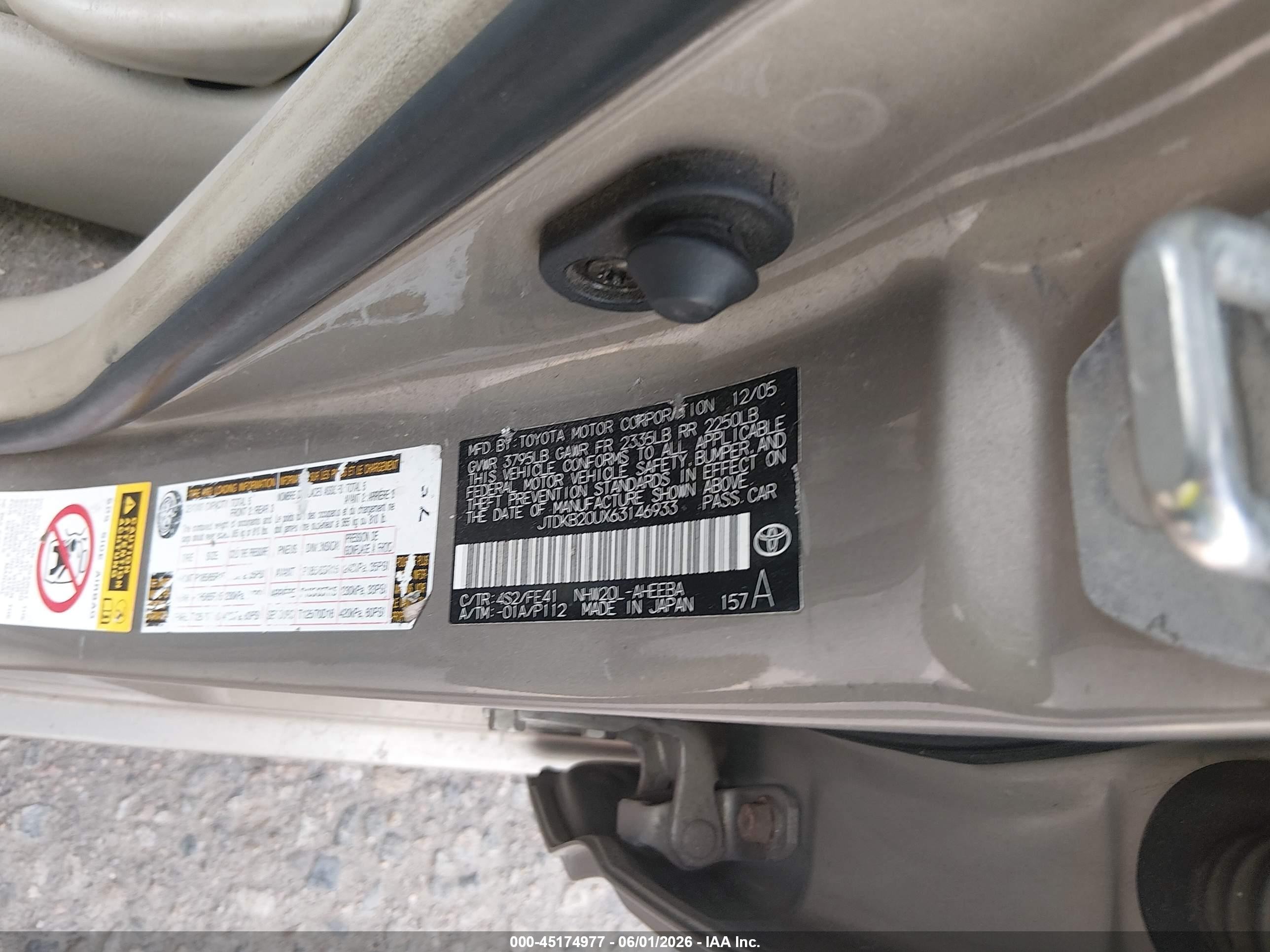 2006 Toyota Prius   Gold vin: JTDKB20UX63146933