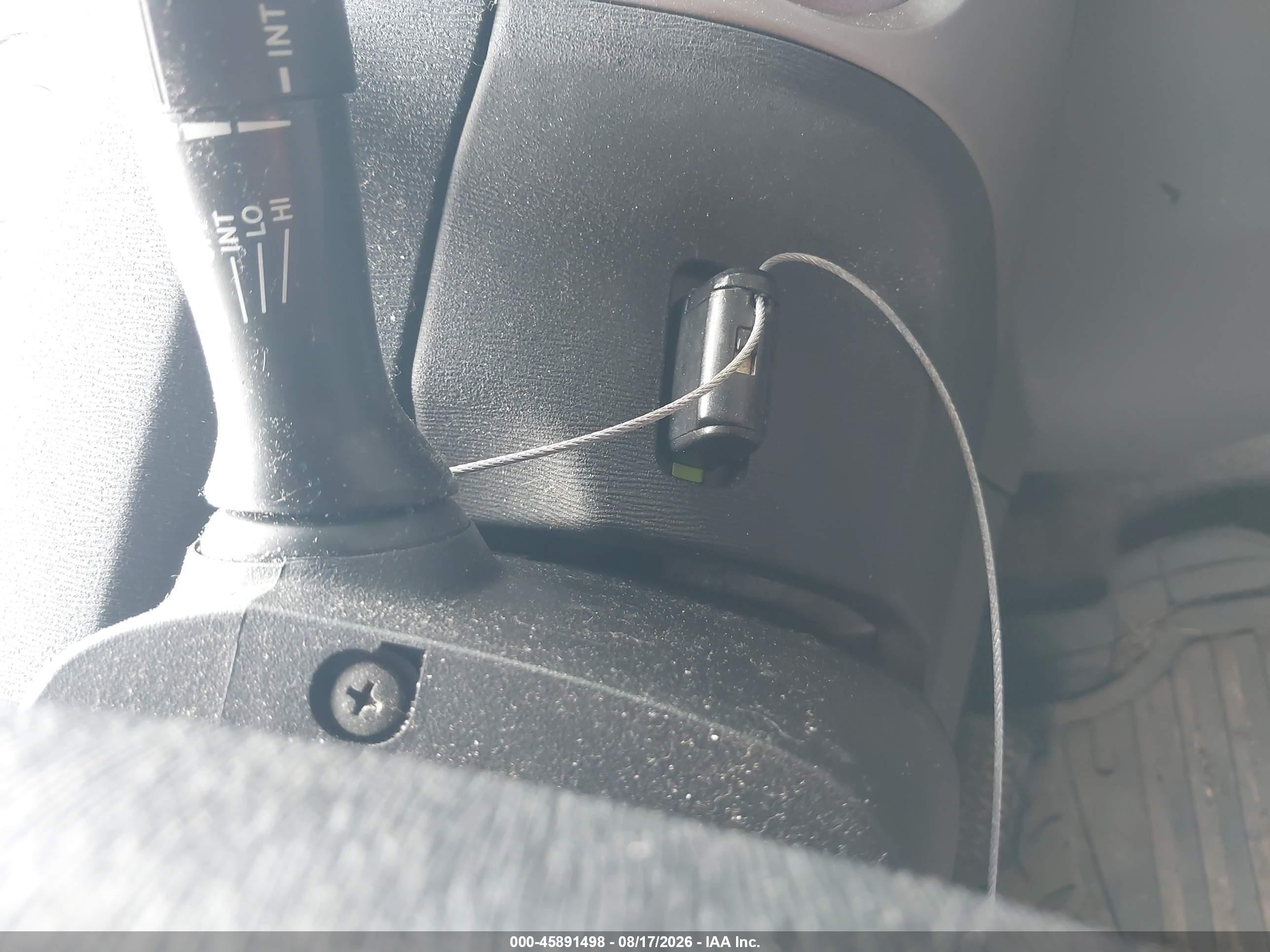 2006 Toyota Prius   Silver vin: JTDKB20UX63186865
