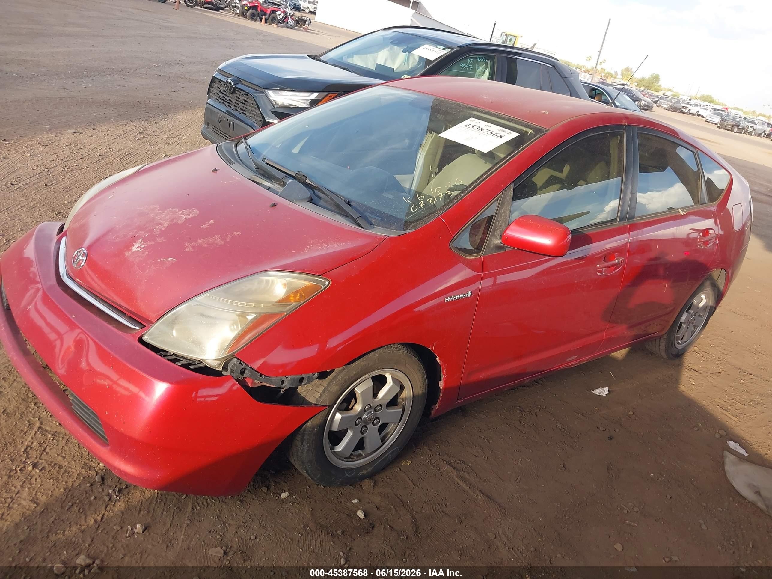 2006 Toyota Prius   Red vin: JTDKB20UX67078173