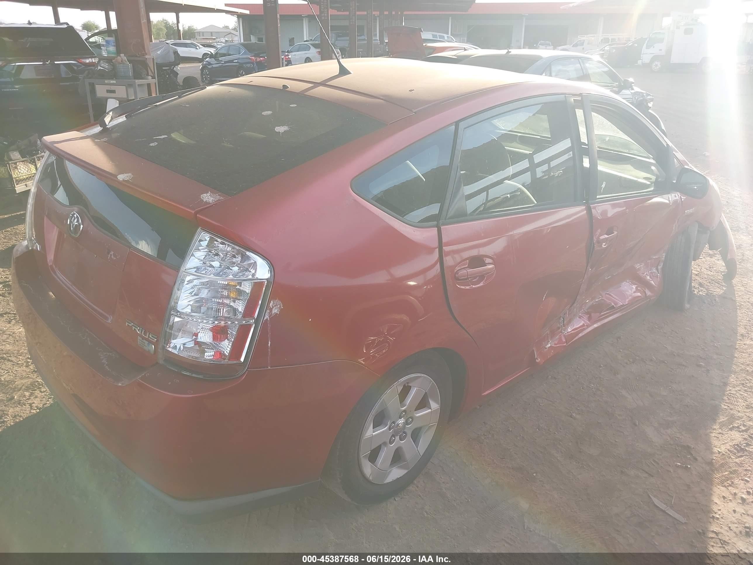 2006 Toyota Prius   Red vin: JTDKB20UX67078173