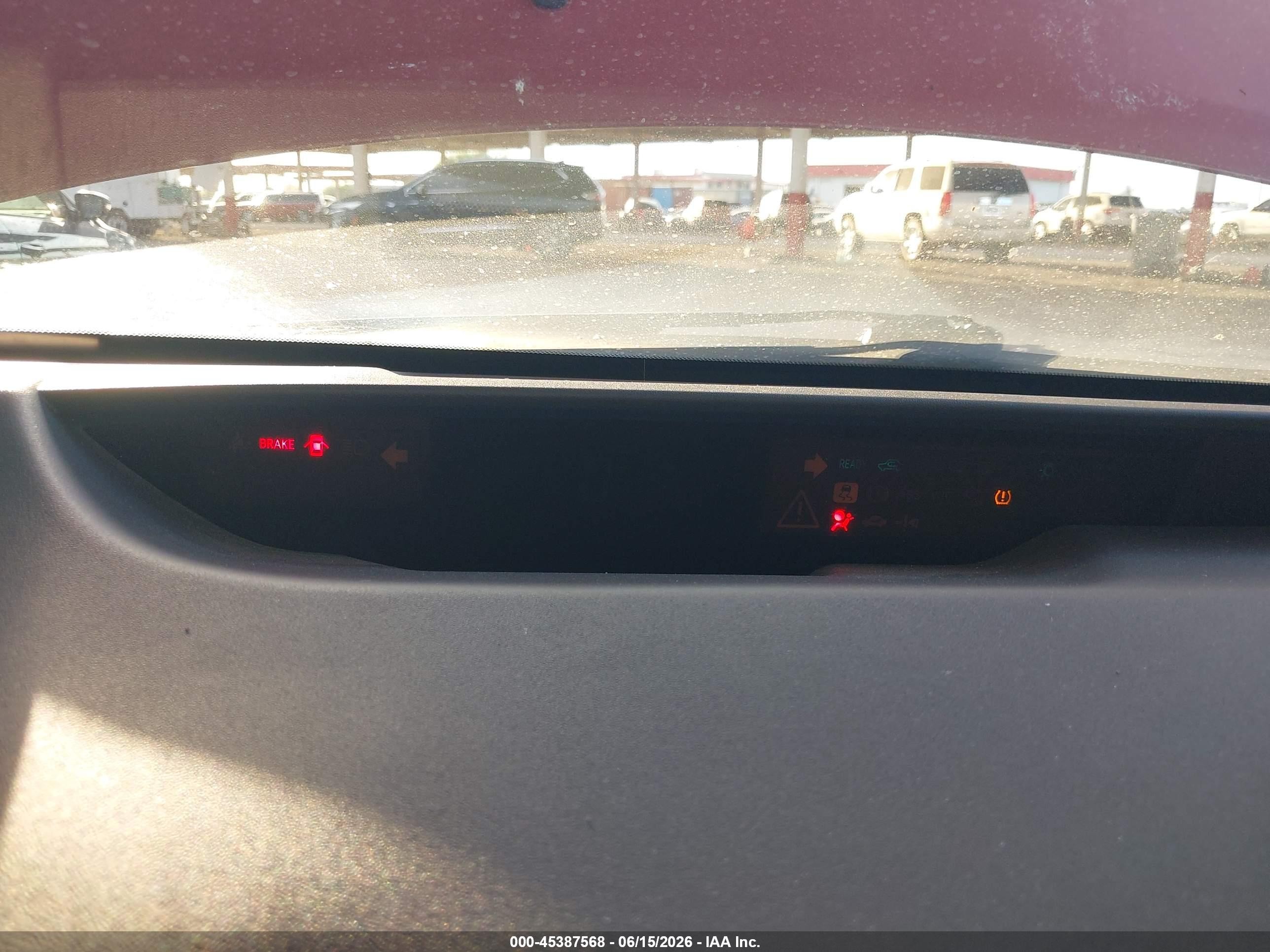 2006 Toyota Prius   Red vin: JTDKB20UX67078173