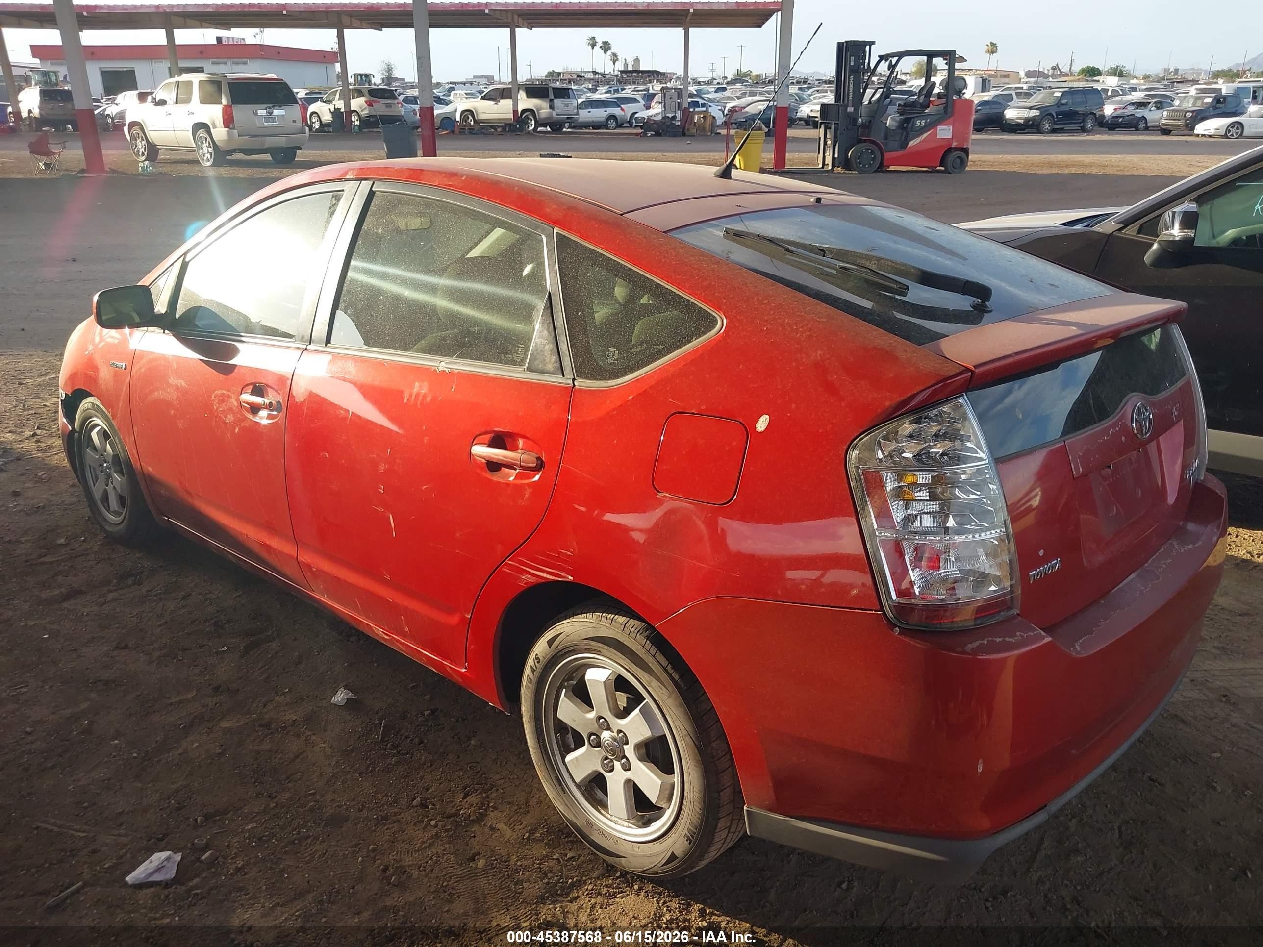 2006 Toyota Prius   Red vin: JTDKB20UX67078173