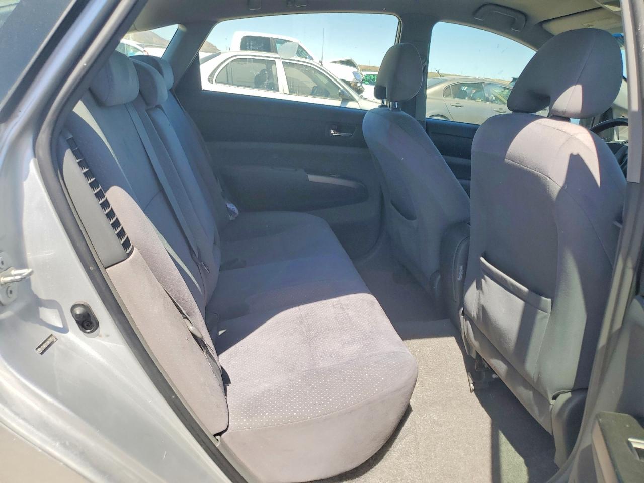 2006 Toyota Prius Base Silver vin: JTDKB20UX67082661