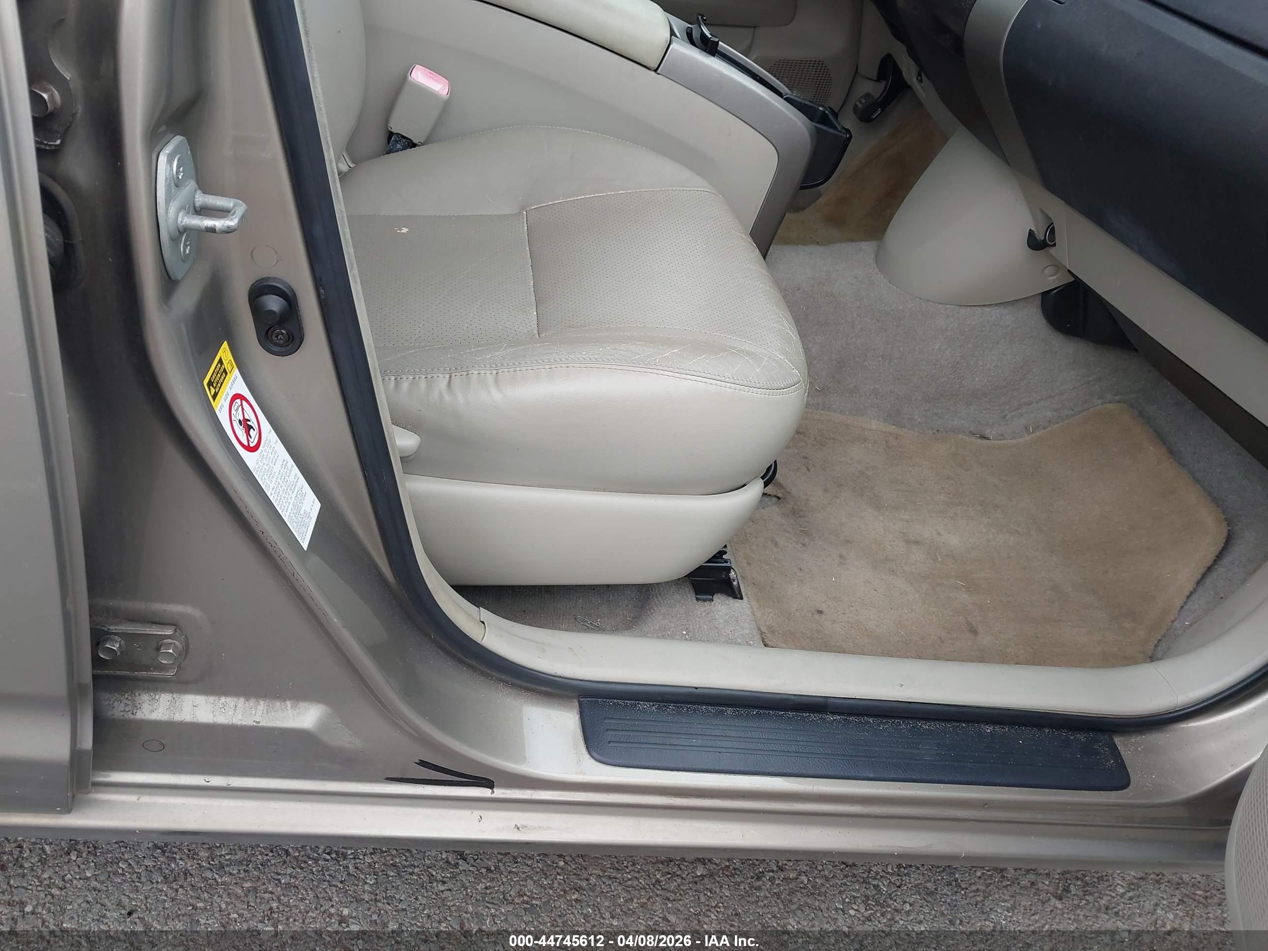 2006 Toyota Prius   Gold vin: JTDKB20UX67507165