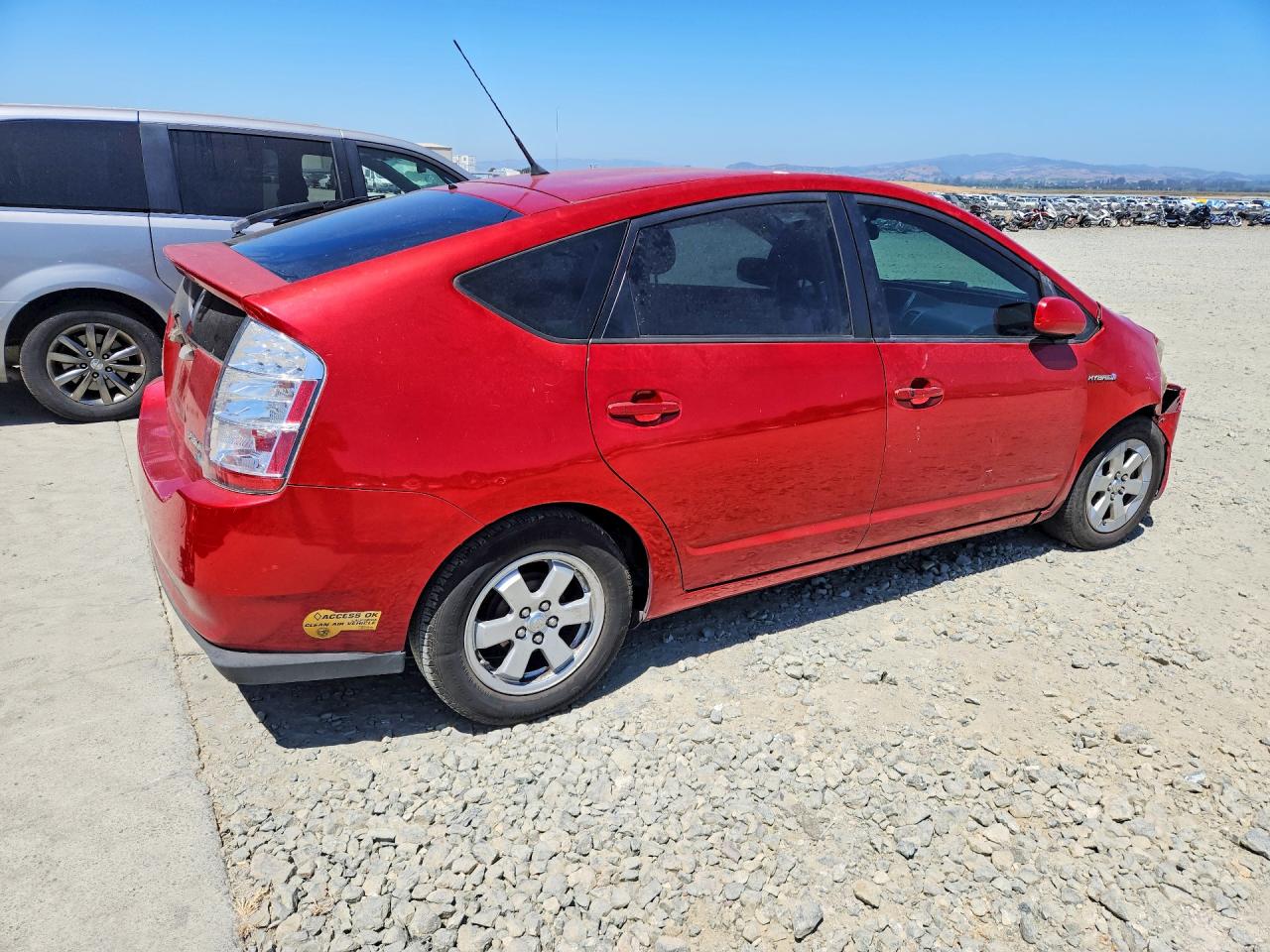 2006 Toyota Prius Base Red vin: JTDKB20UX67517064