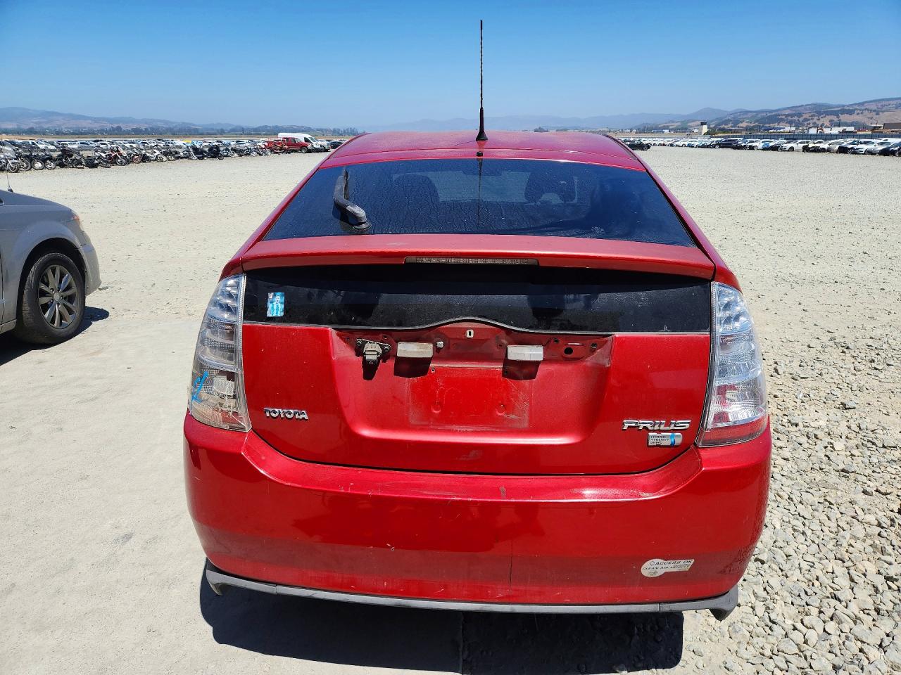 2006 Toyota Prius Base Red vin: JTDKB20UX67517064