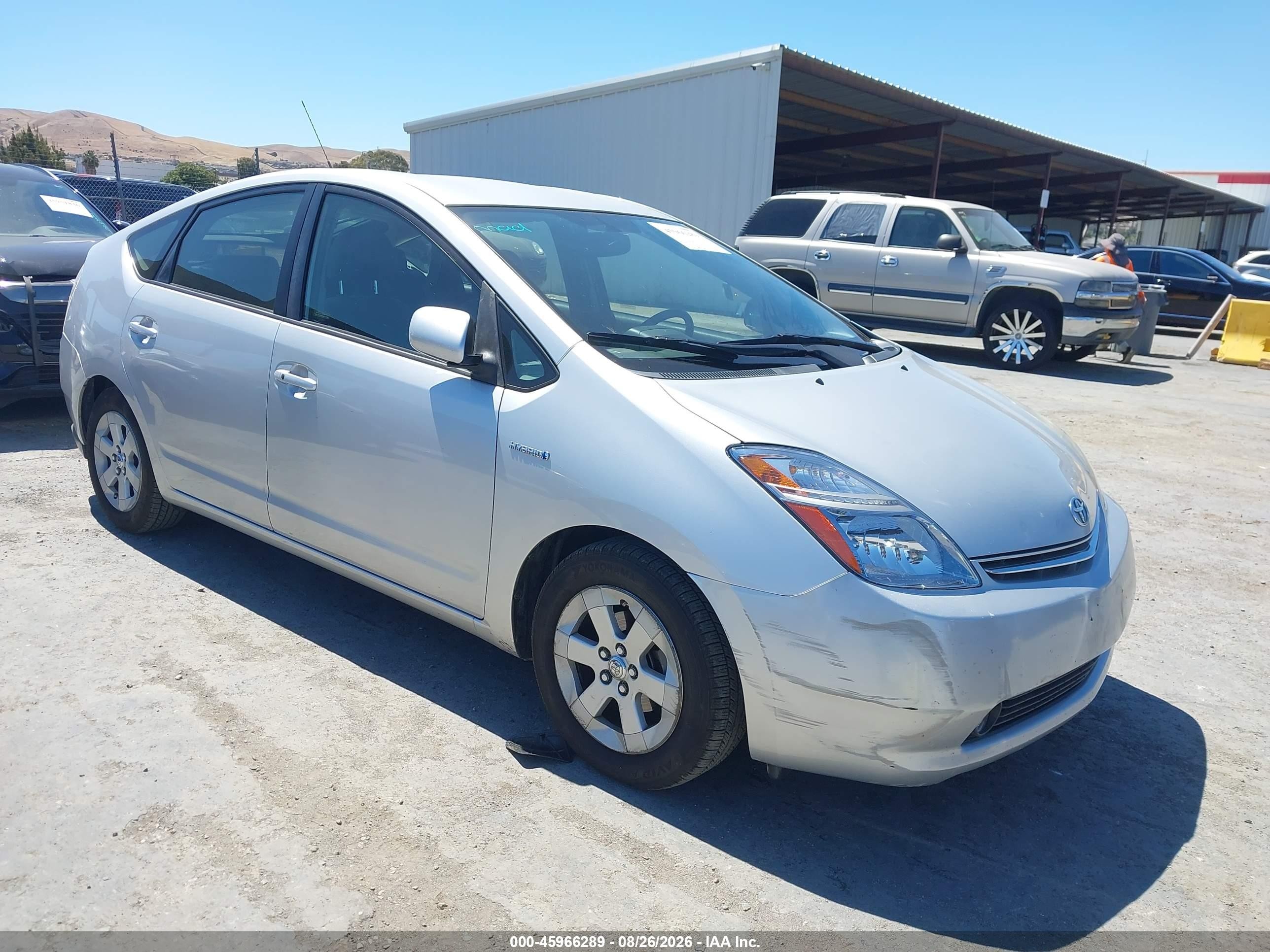 2006 Toyota Prius   Silver vin: JTDKB20UX67517680