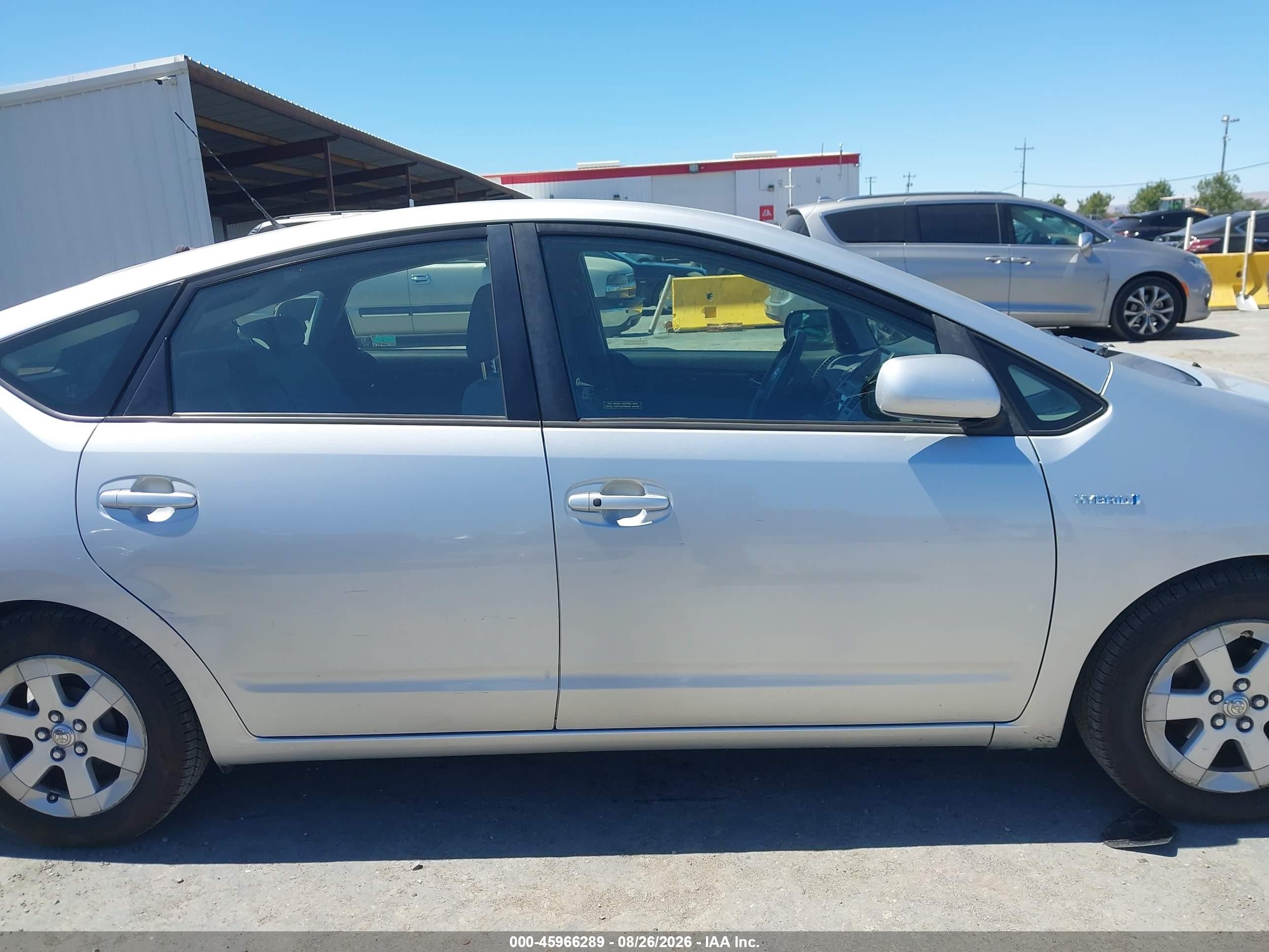 2006 Toyota Prius   Silver vin: JTDKB20UX67517680
