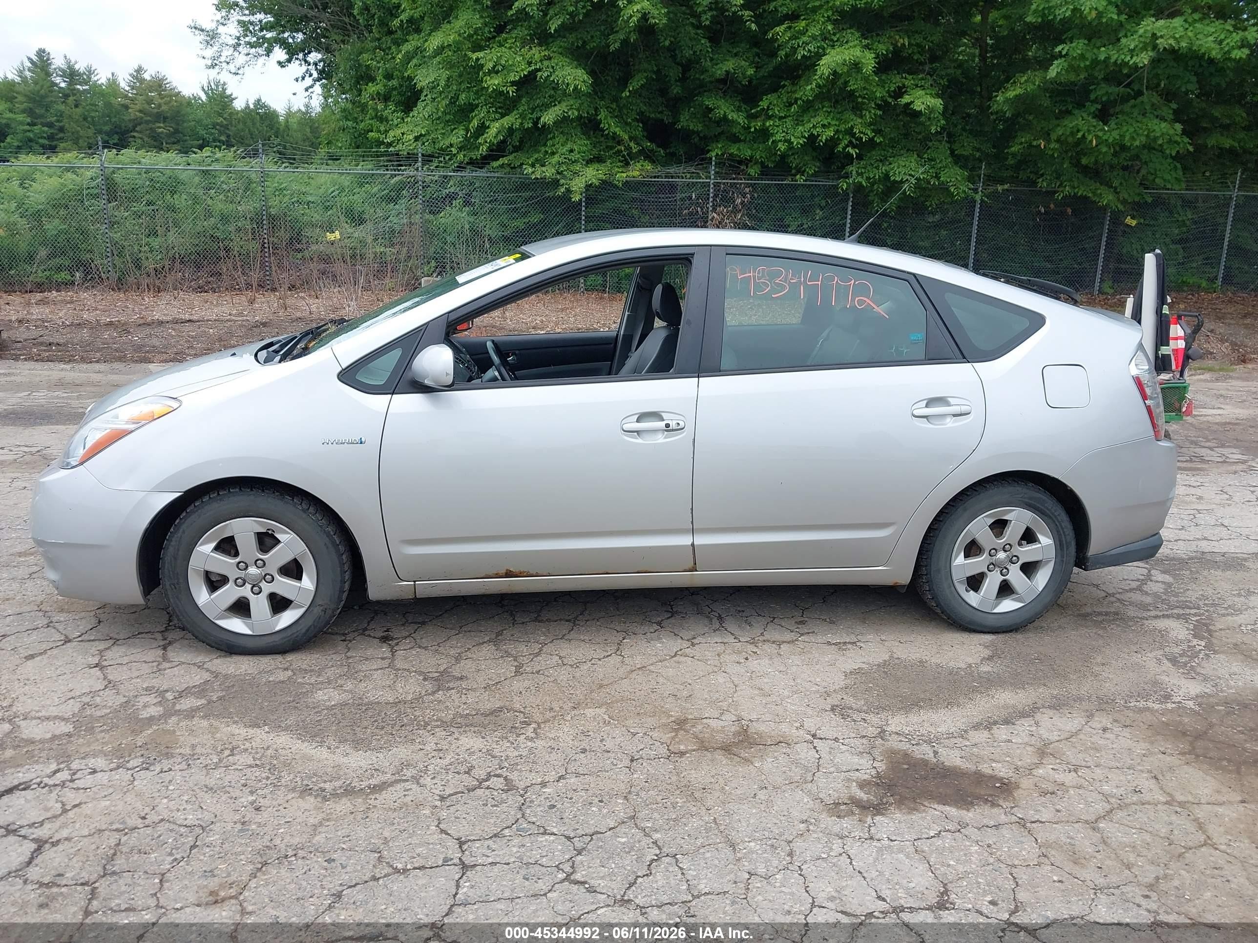 2006 Toyota Prius   Silver vin: JTDKB20UX67530851