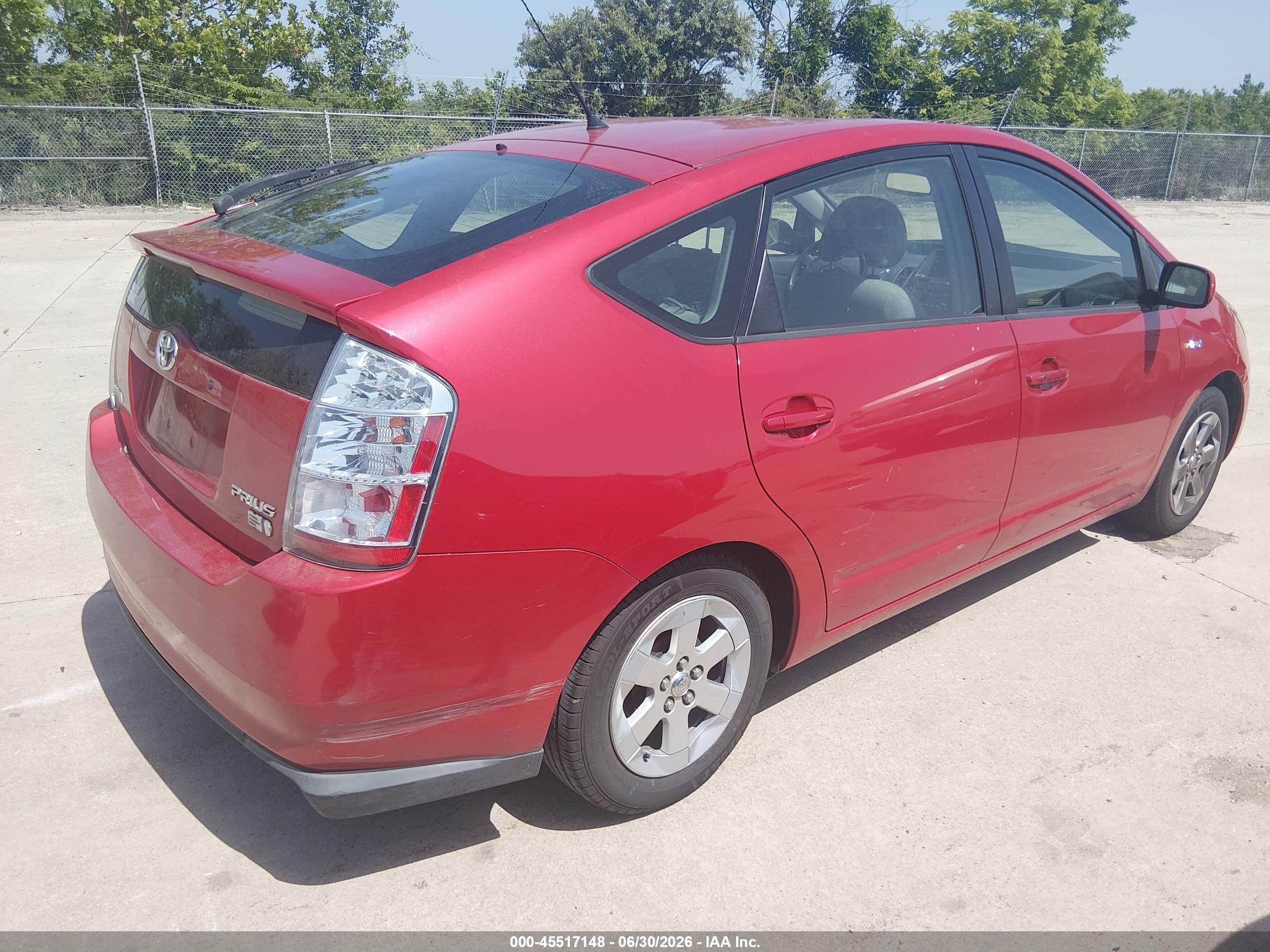 2007 Toyota Prius   Red vin: JTDKB20UX73275157