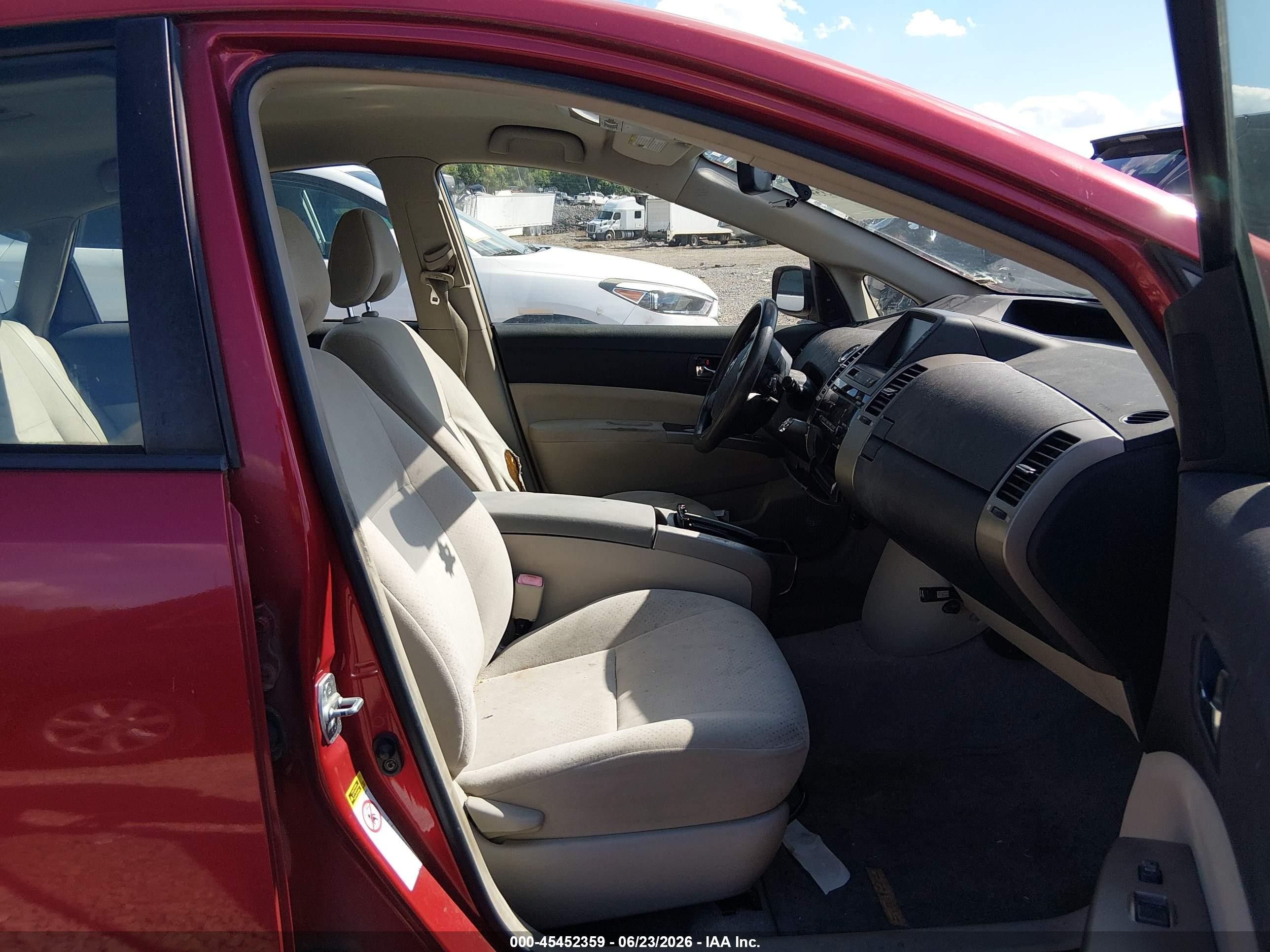 2007 Toyota Prius   Red vin: JTDKB20UX73282240