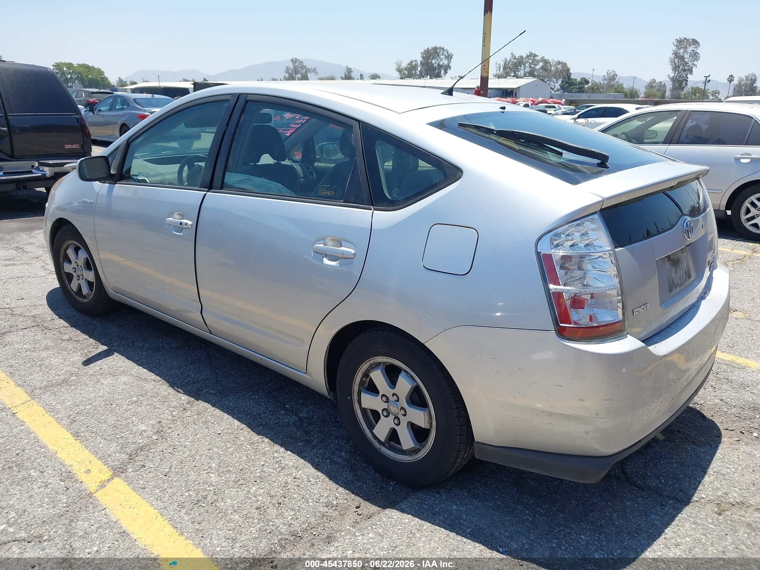 2007 Toyota Prius   Gray vin: JTDKB20UX77553032