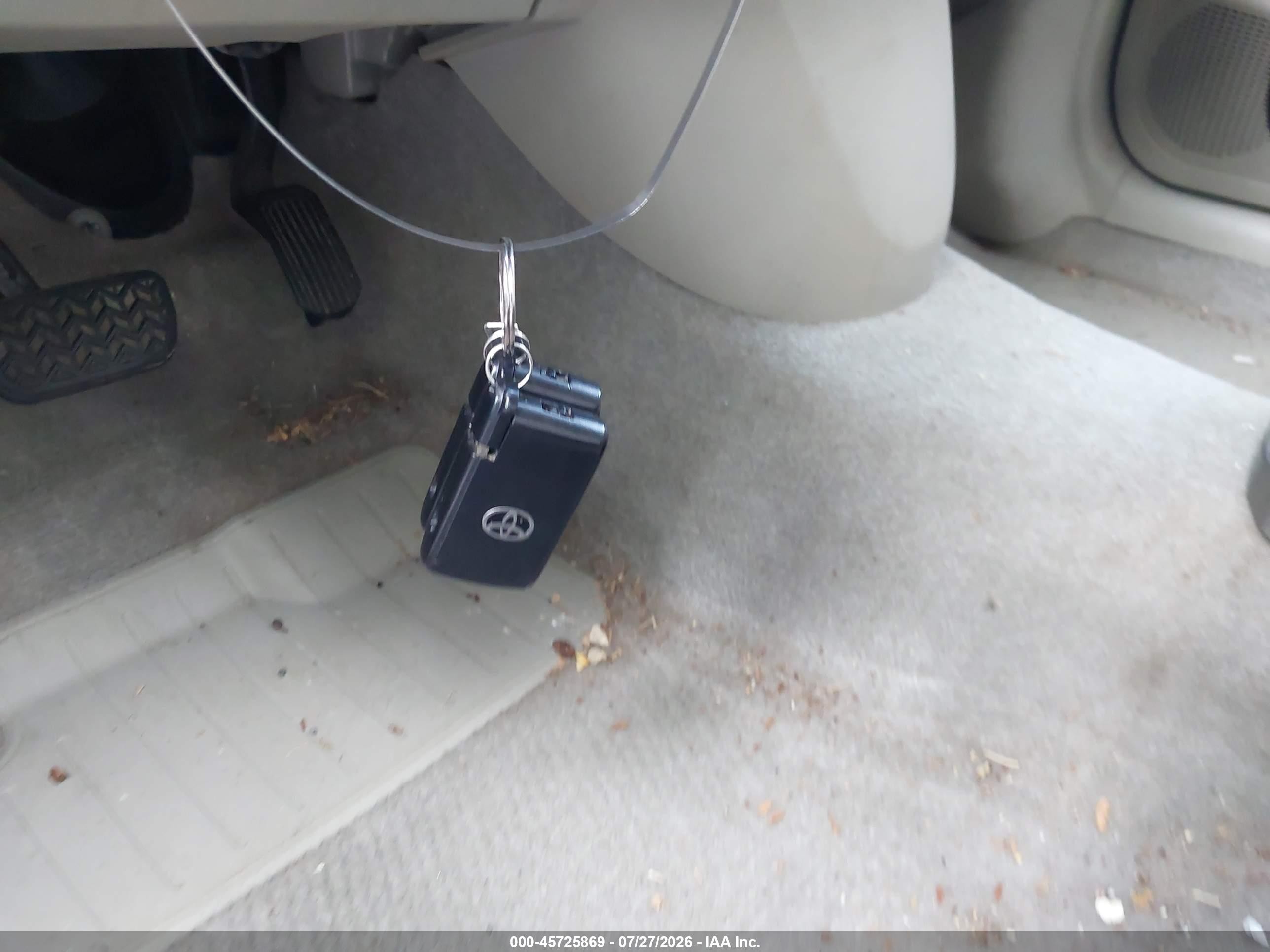 2007 Toyota Prius   Light Blue vin: JTDKB20UX77553970