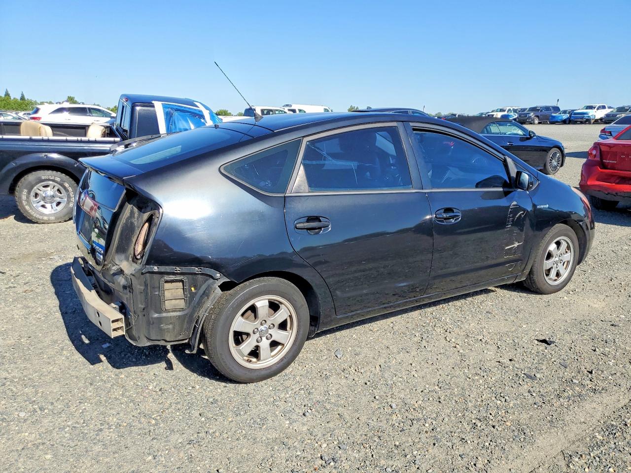 2007 Toyota Prius Base Черный vin: JTDKB20UX77573975
