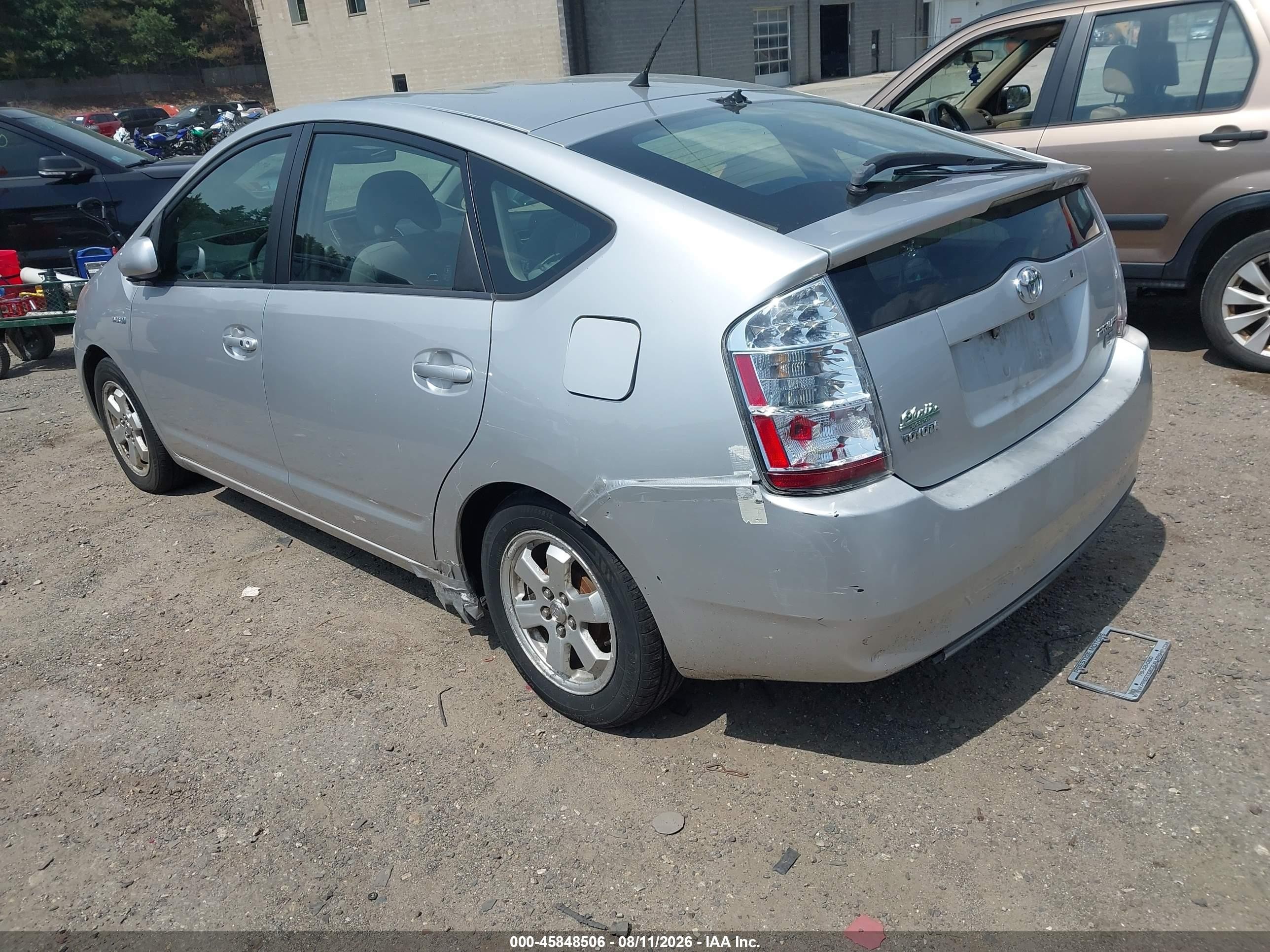2007 Toyota Prius   Silver vin: JTDKB20UX77581087