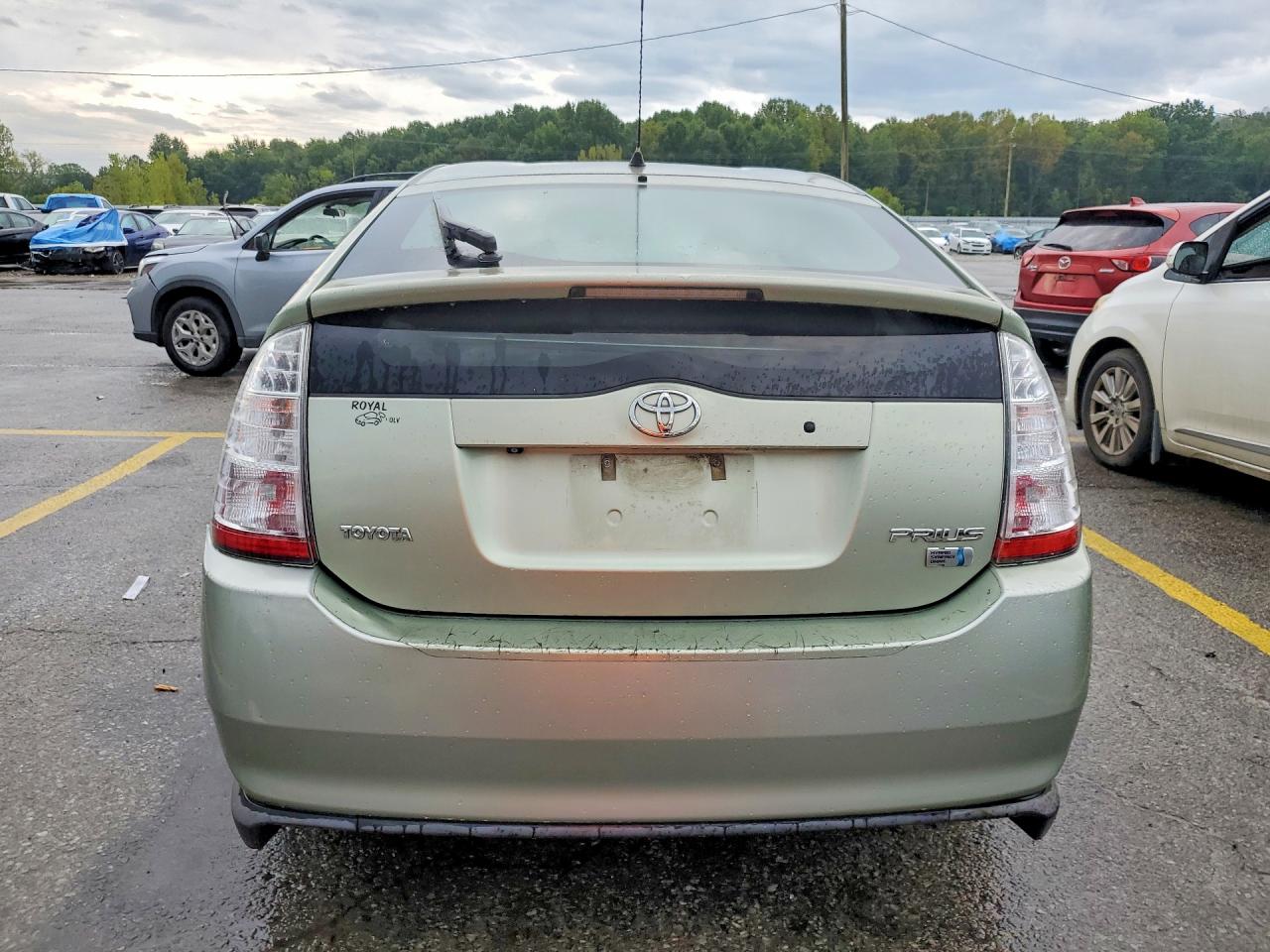2007 Toyota Prius Base Green vin: JTDKB20UX77601886