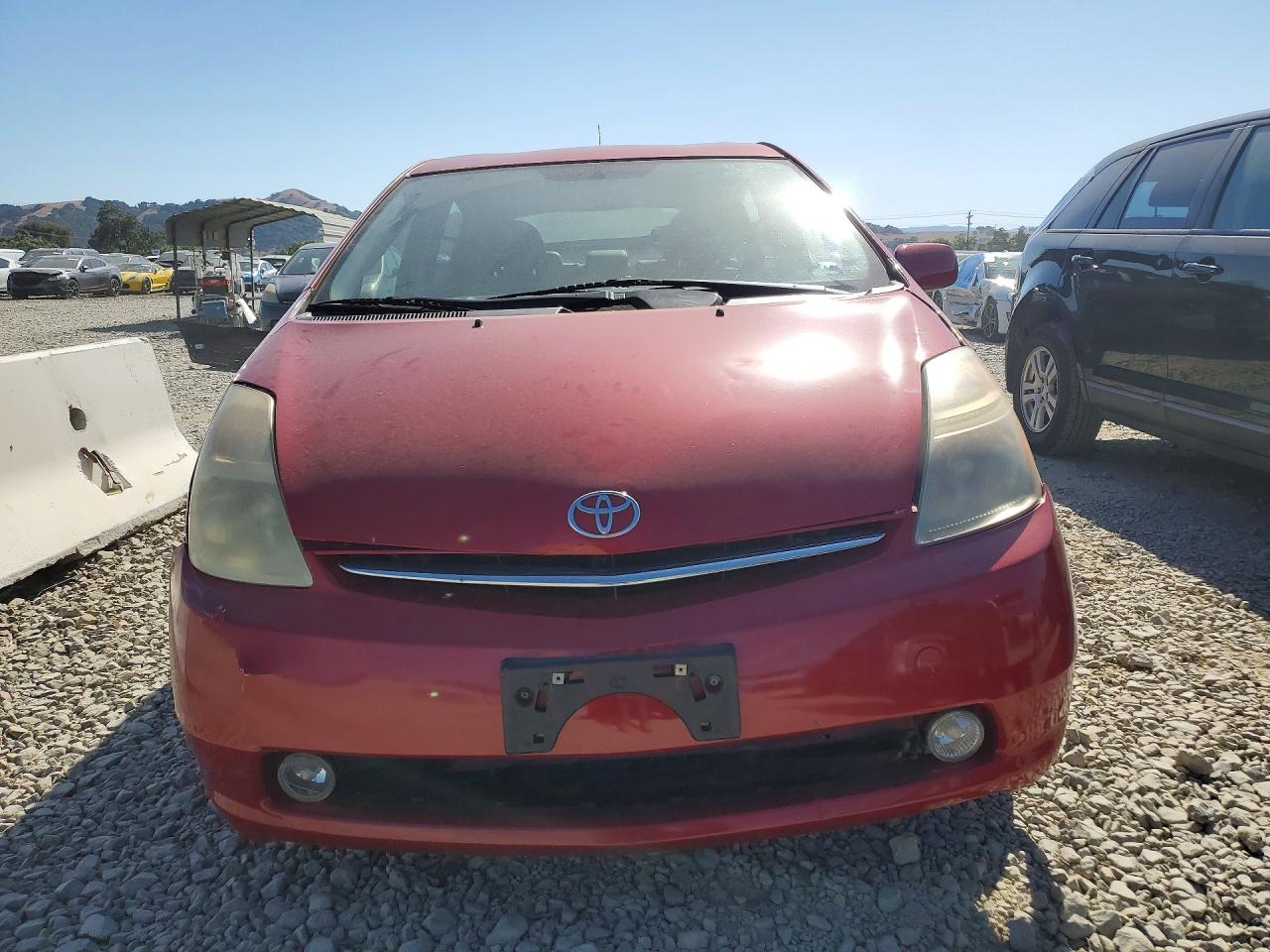 2007 Toyota Prius Base Red vin: JTDKB20UX77615903