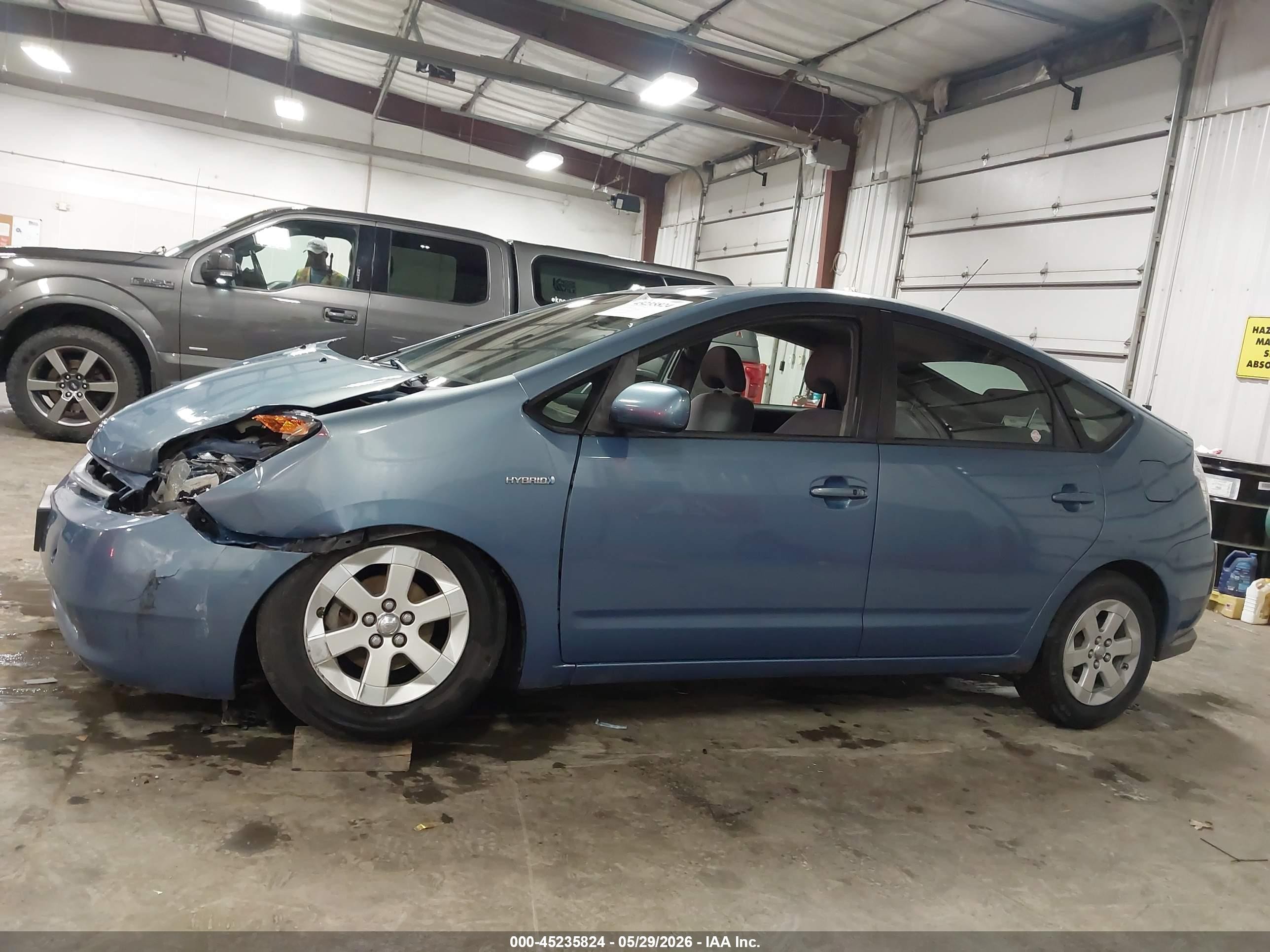 2007 Toyota Prius Blue vin: JTDKB20UX77678063