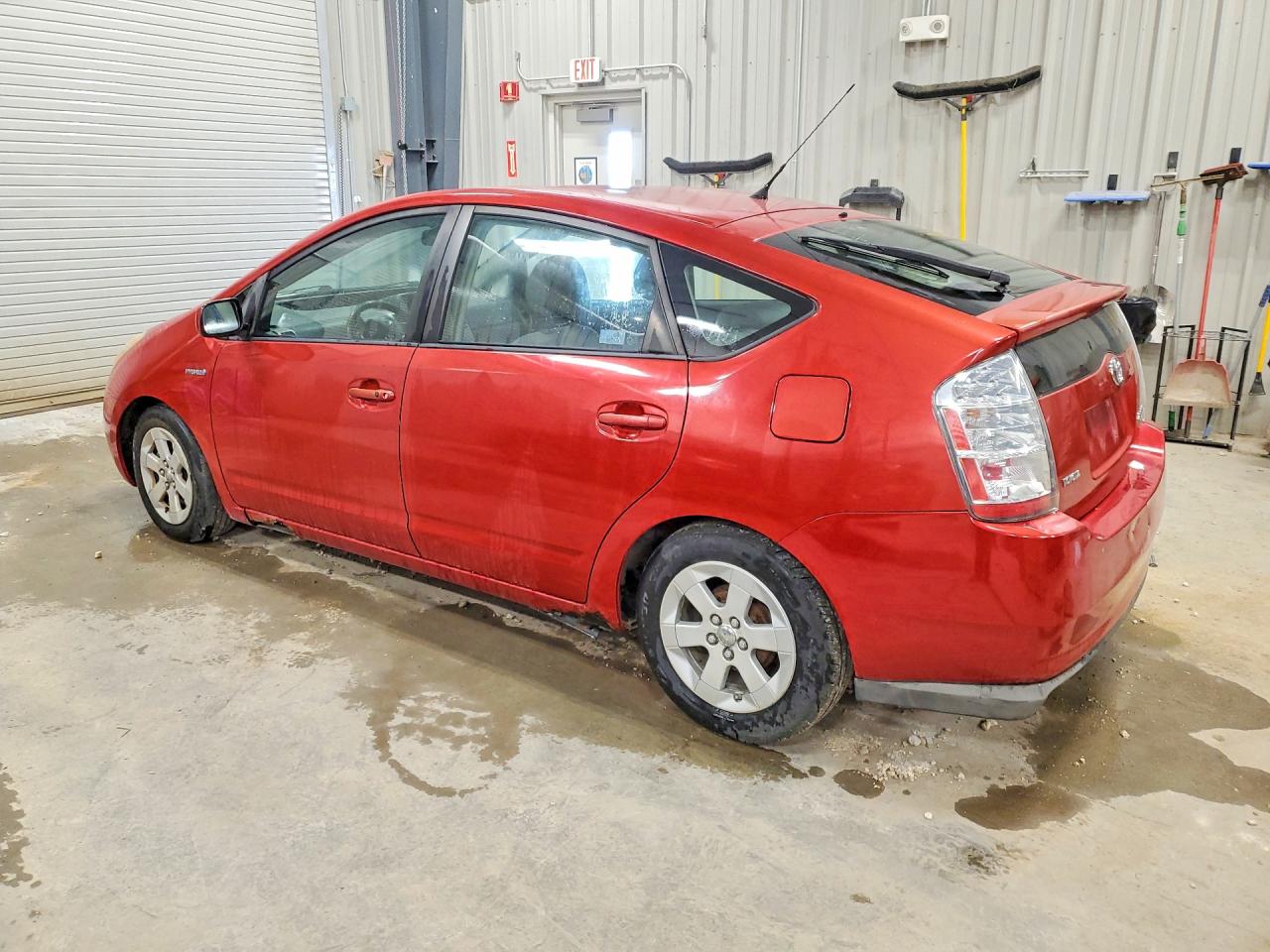 2007 Toyota Prius Base Red vin: JTDKB20UX77686826