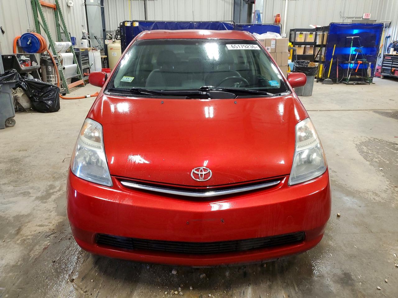 2007 Toyota Prius Base Red vin: JTDKB20UX77686826