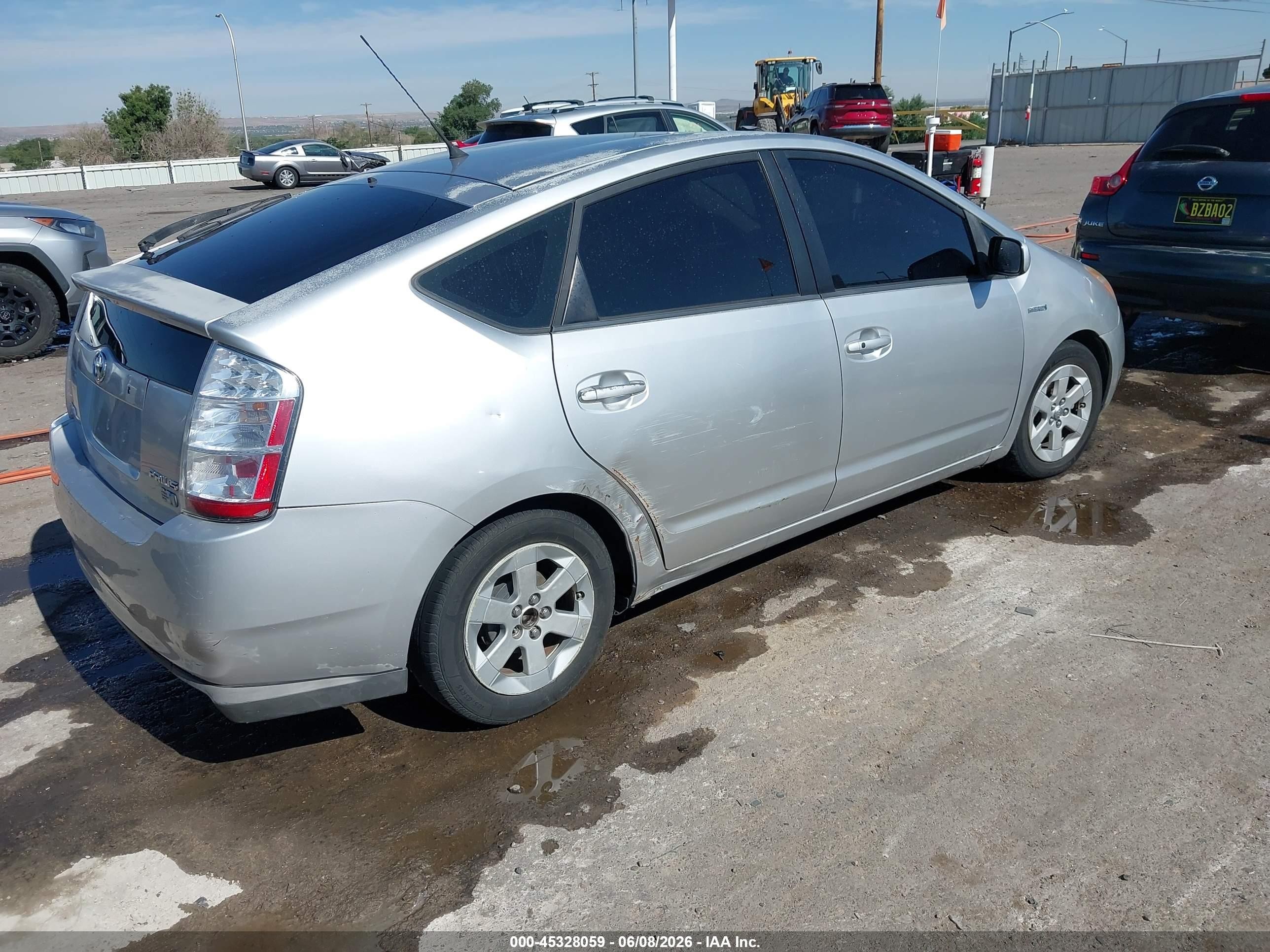 2008 Toyota Prius   Silver vin: JTDKB20UX83301807