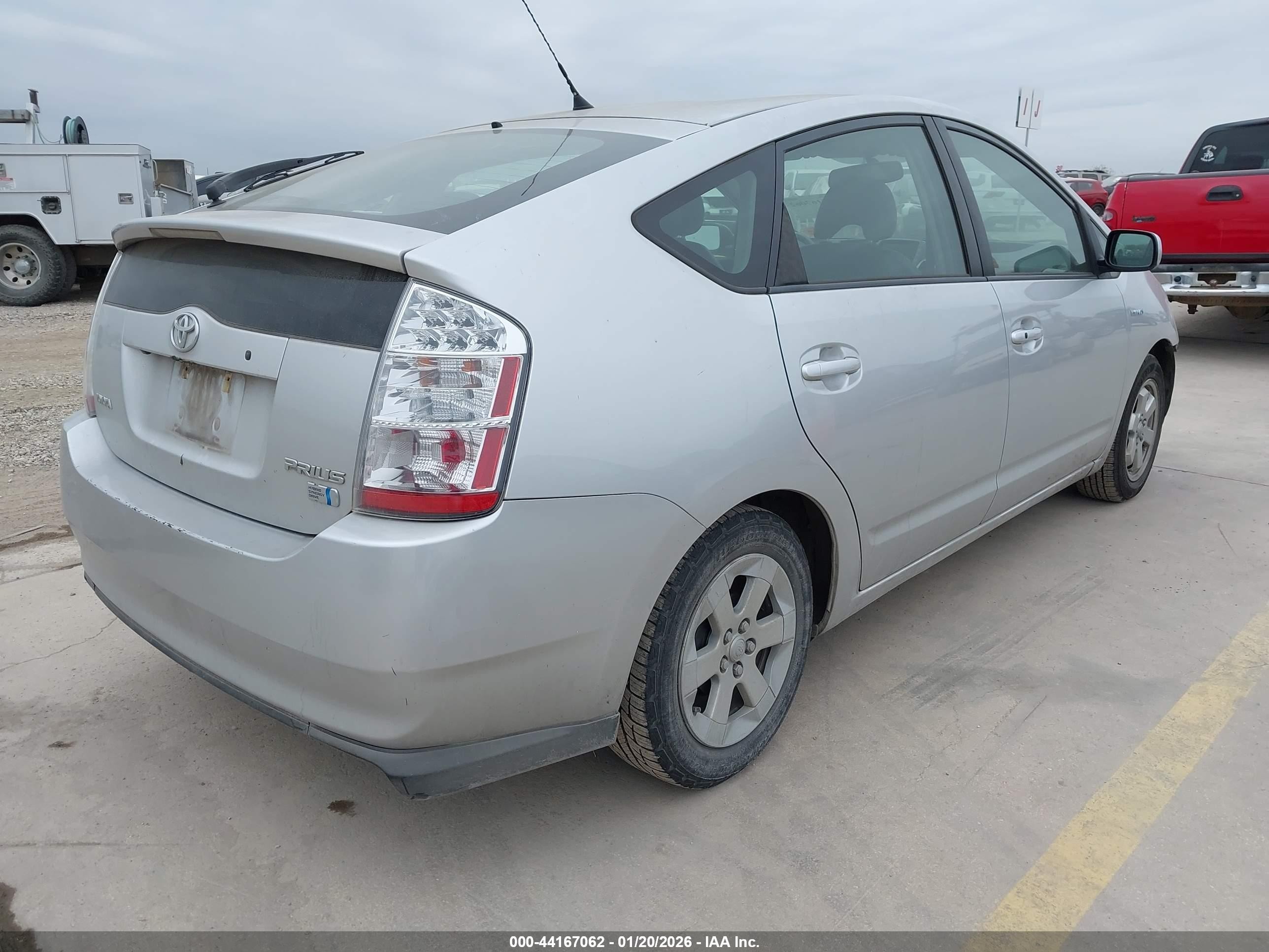 2008 Toyota Prius Silver vin: JTDKB20UX83336413