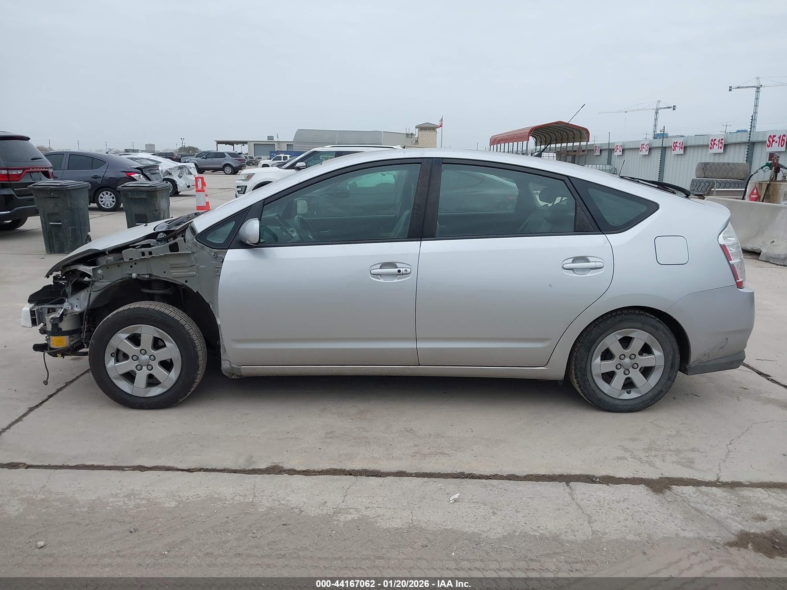 2008 Toyota Prius Silver vin: JTDKB20UX83336413