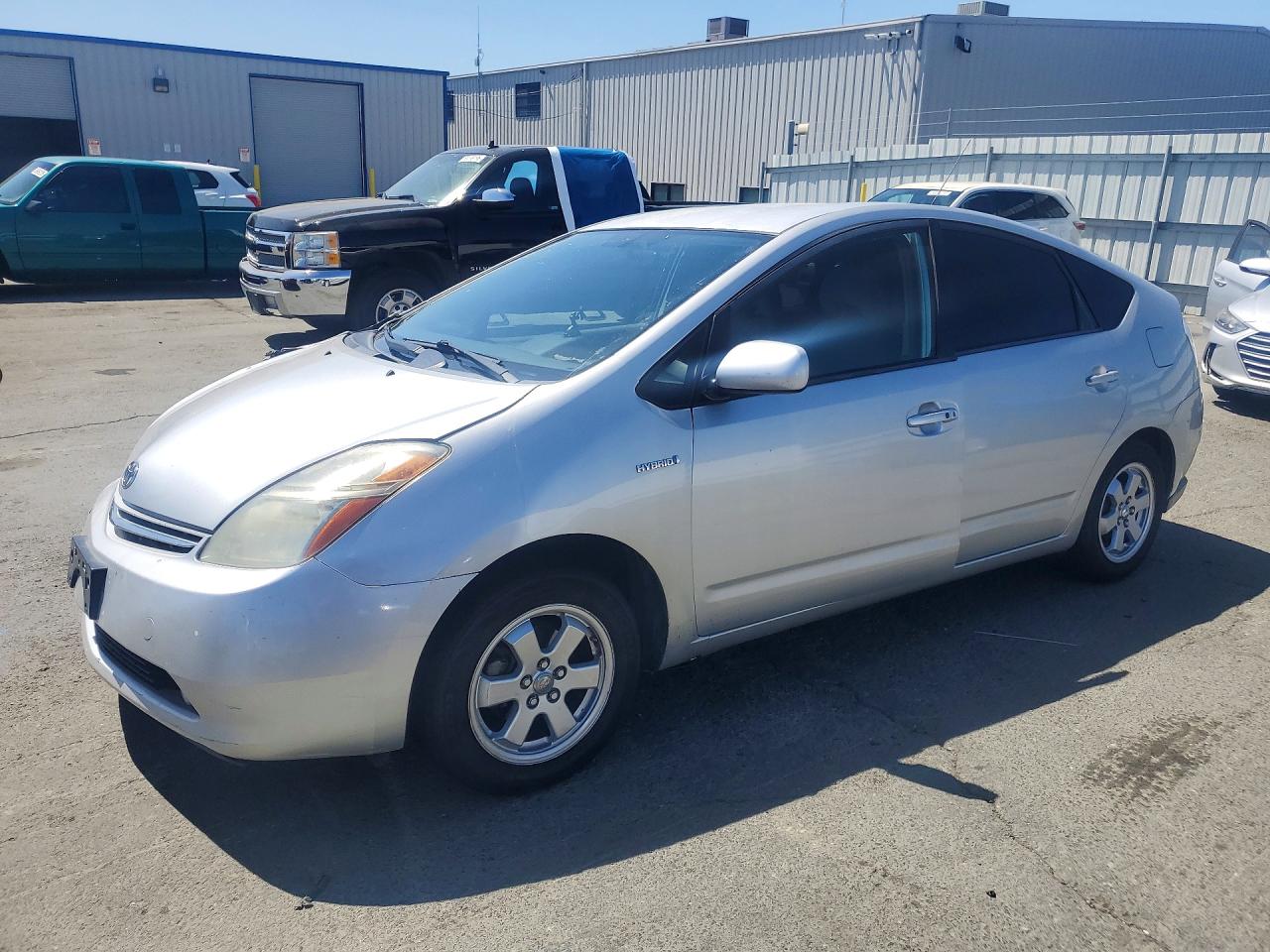 2008 Toyota Prius Base Silver vin: JTDKB20UX83342129
