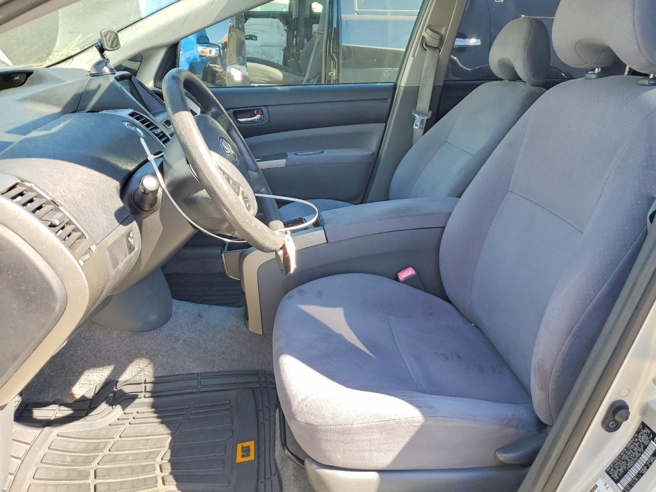 2008 Toyota Prius Base Silver vin: JTDKB20UX83342129