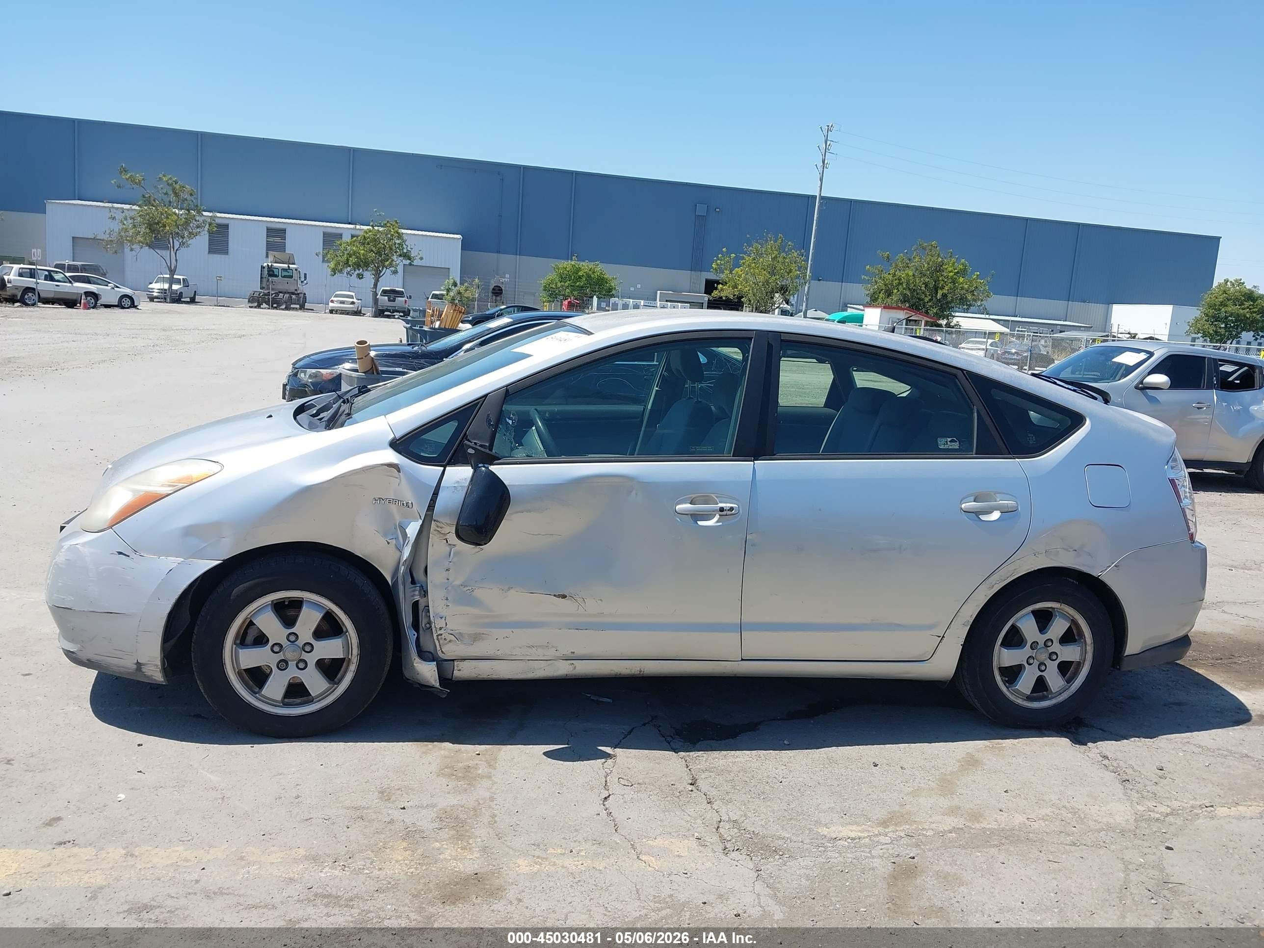 2008 Toyota Prius   Silver vin: JTDKB20UX83360033