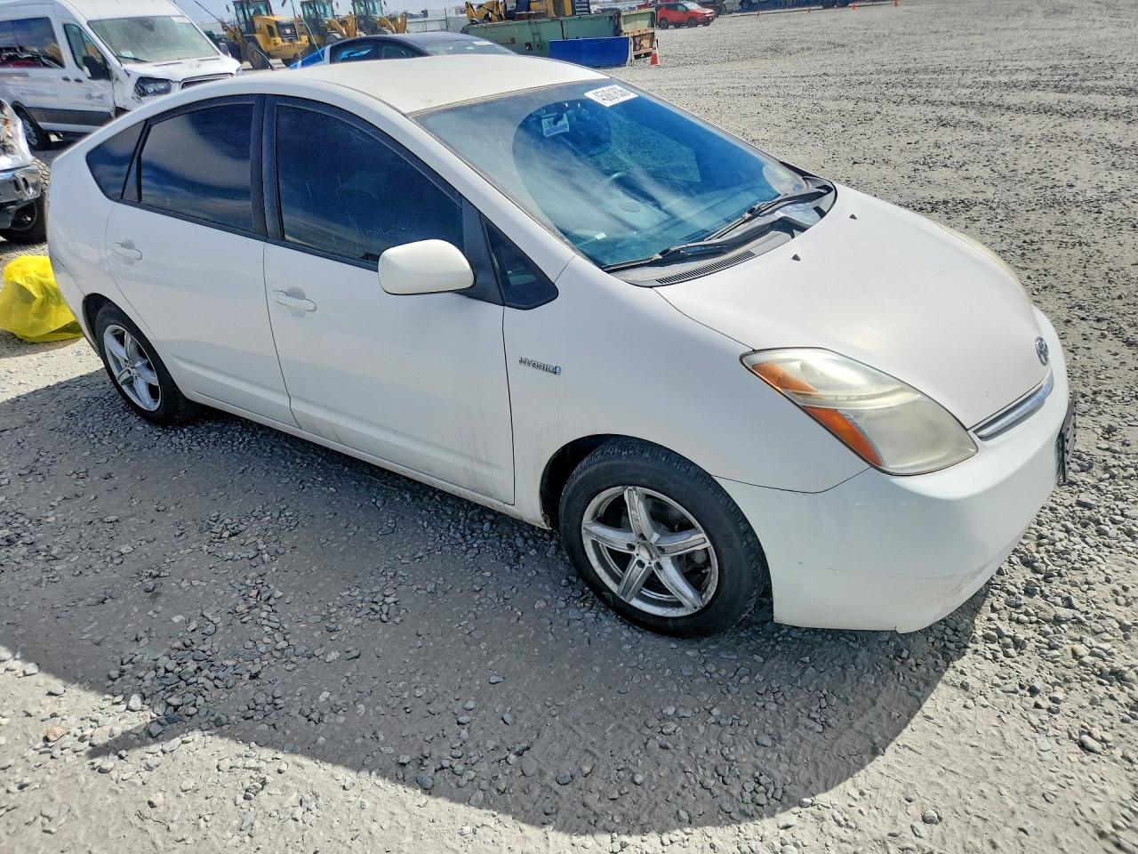 2008 Toyota Prius Base Белый vin: JTDKB20UX83386907