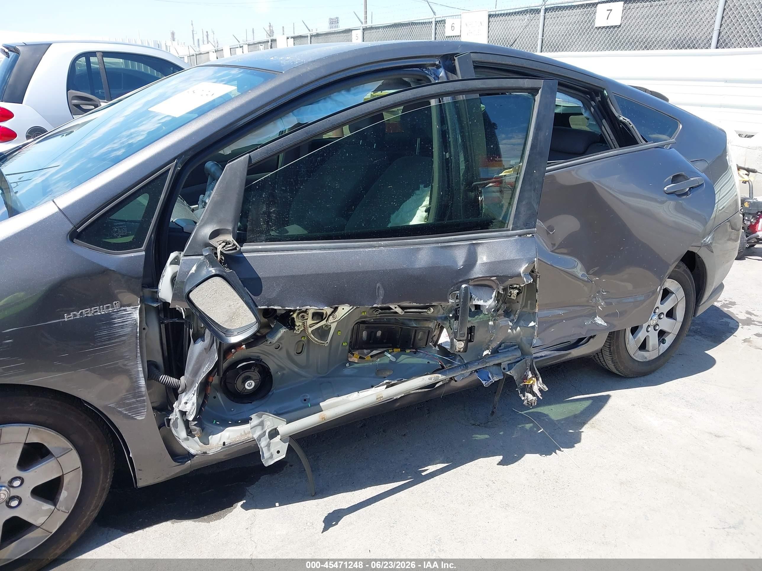 2008 Toyota Prius   Gray vin: JTDKB20UX83396465