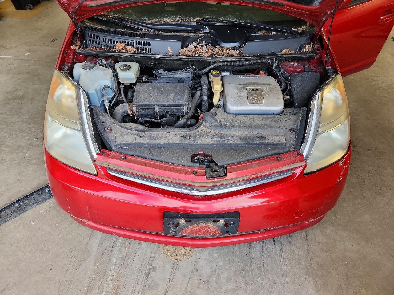 2008 Toyota Prius Base Red vin: JTDKB20UX83439993