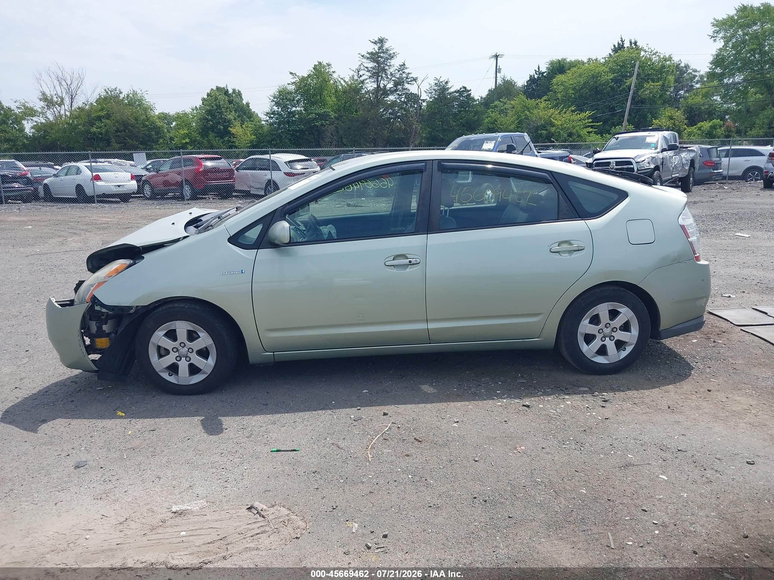 2008 Toyota Prius   Green vin: JTDKB20UX87697505