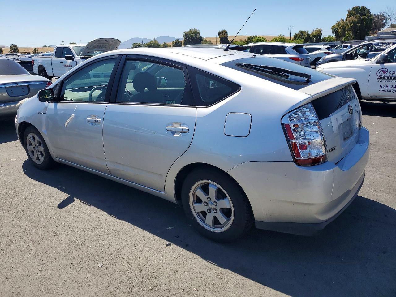 2008 Toyota Prius Base Silver vin: JTDKB20UX87697925