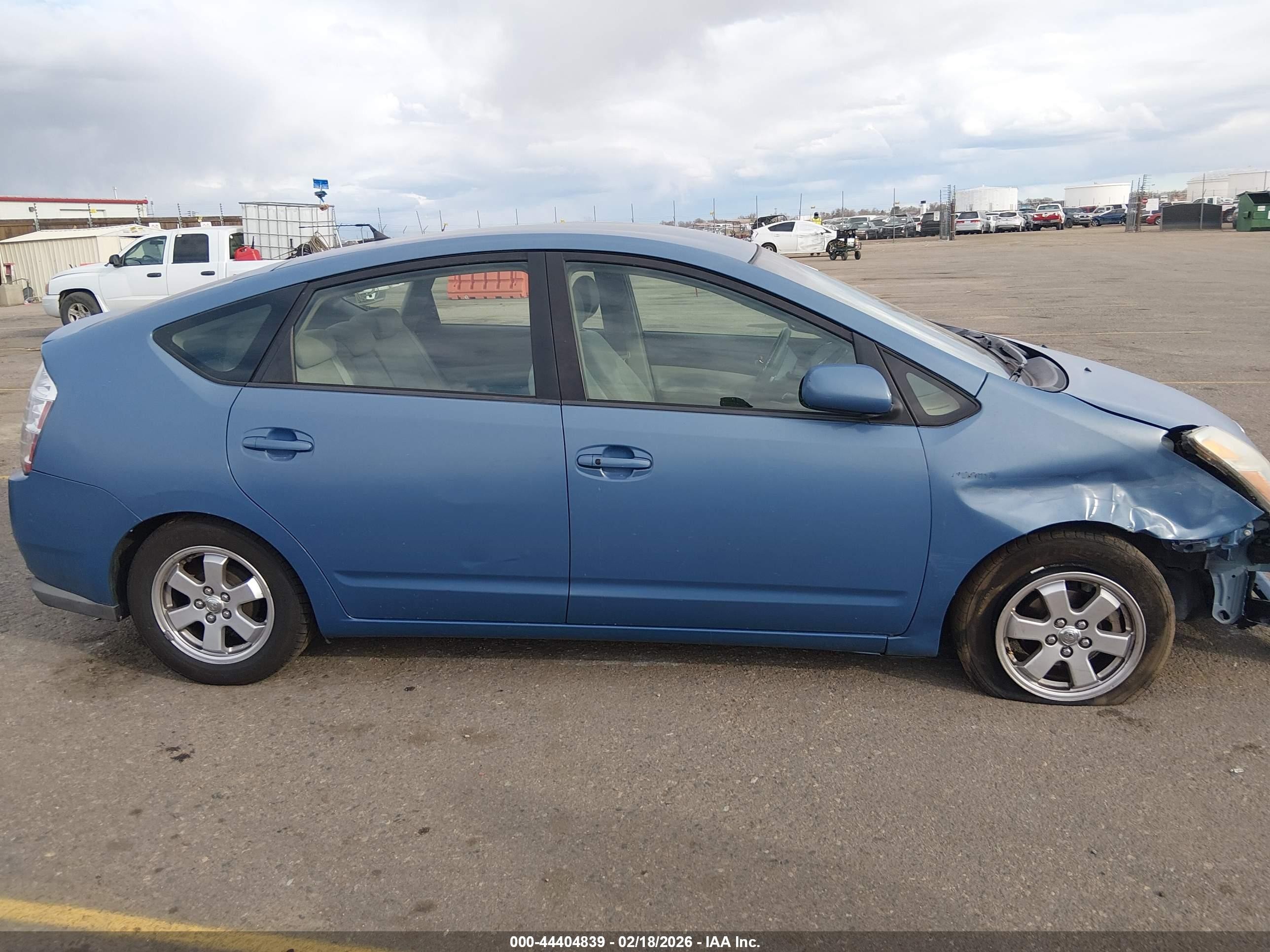 2008 Toyota Prius   Blue vin: JTDKB20UX87713377