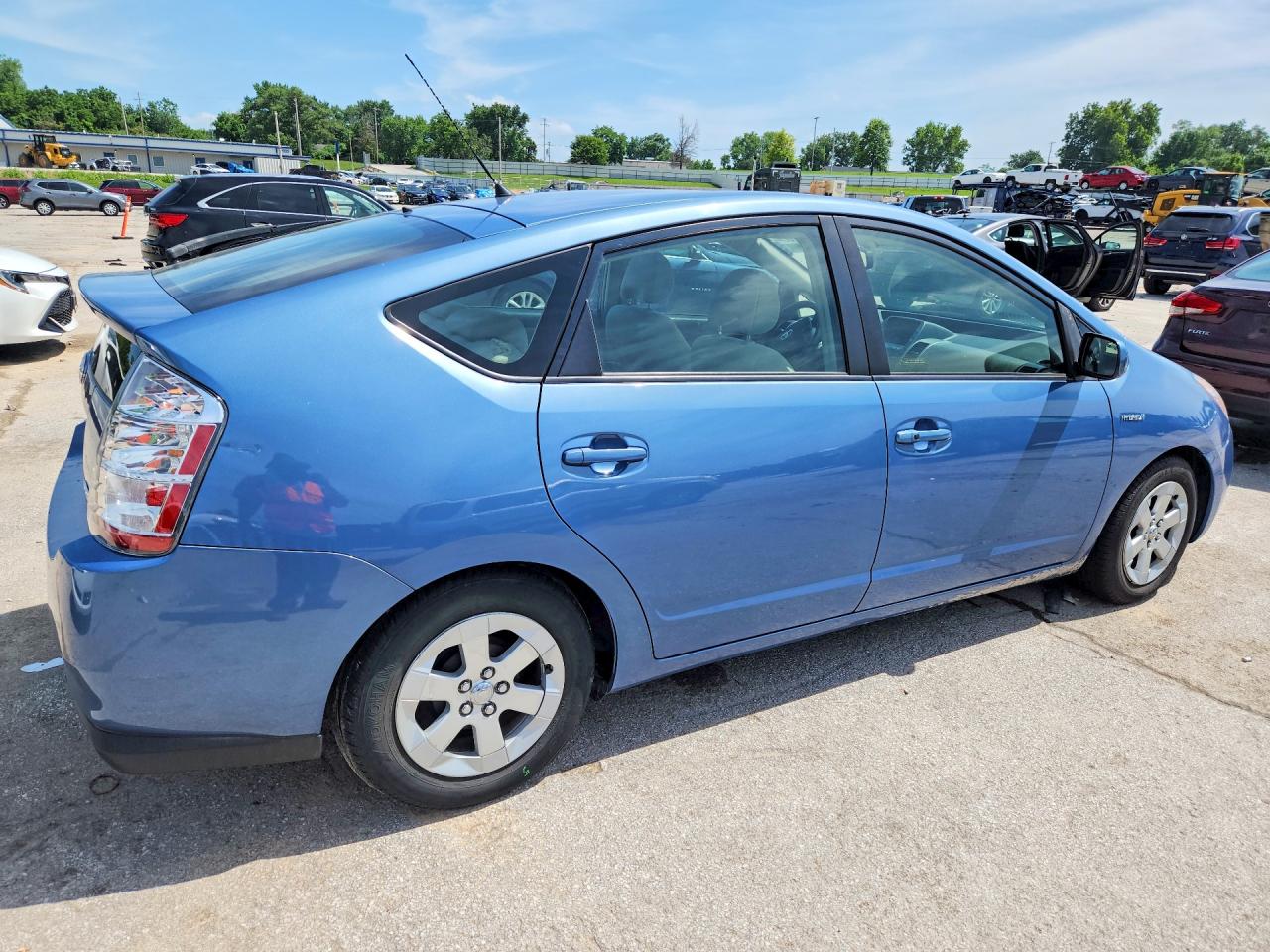 2008 Toyota Prius Base Blue vin: JTDKB20UX87727800