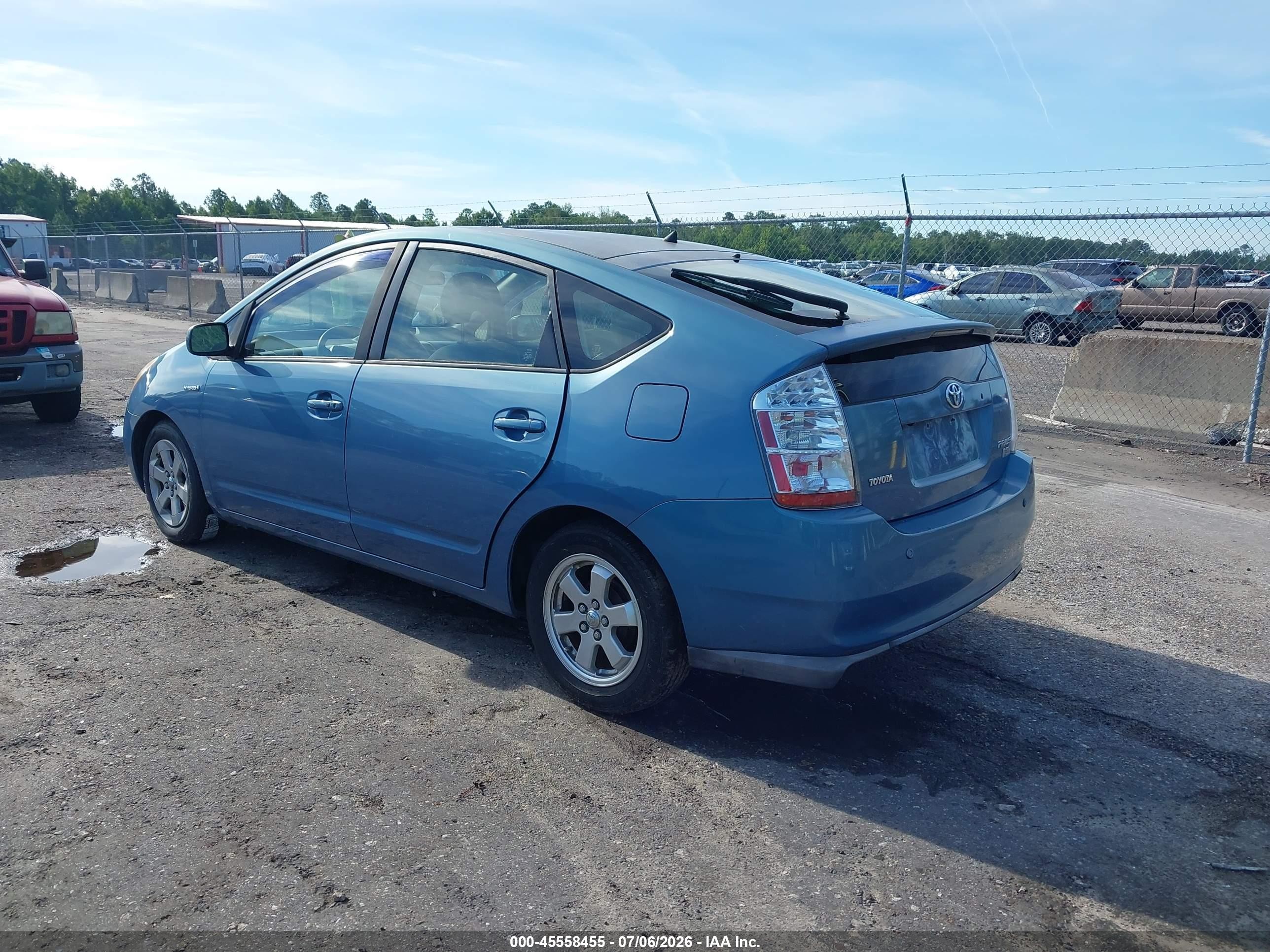 2008 Toyota Prius   Blue vin: JTDKB20UX87762658