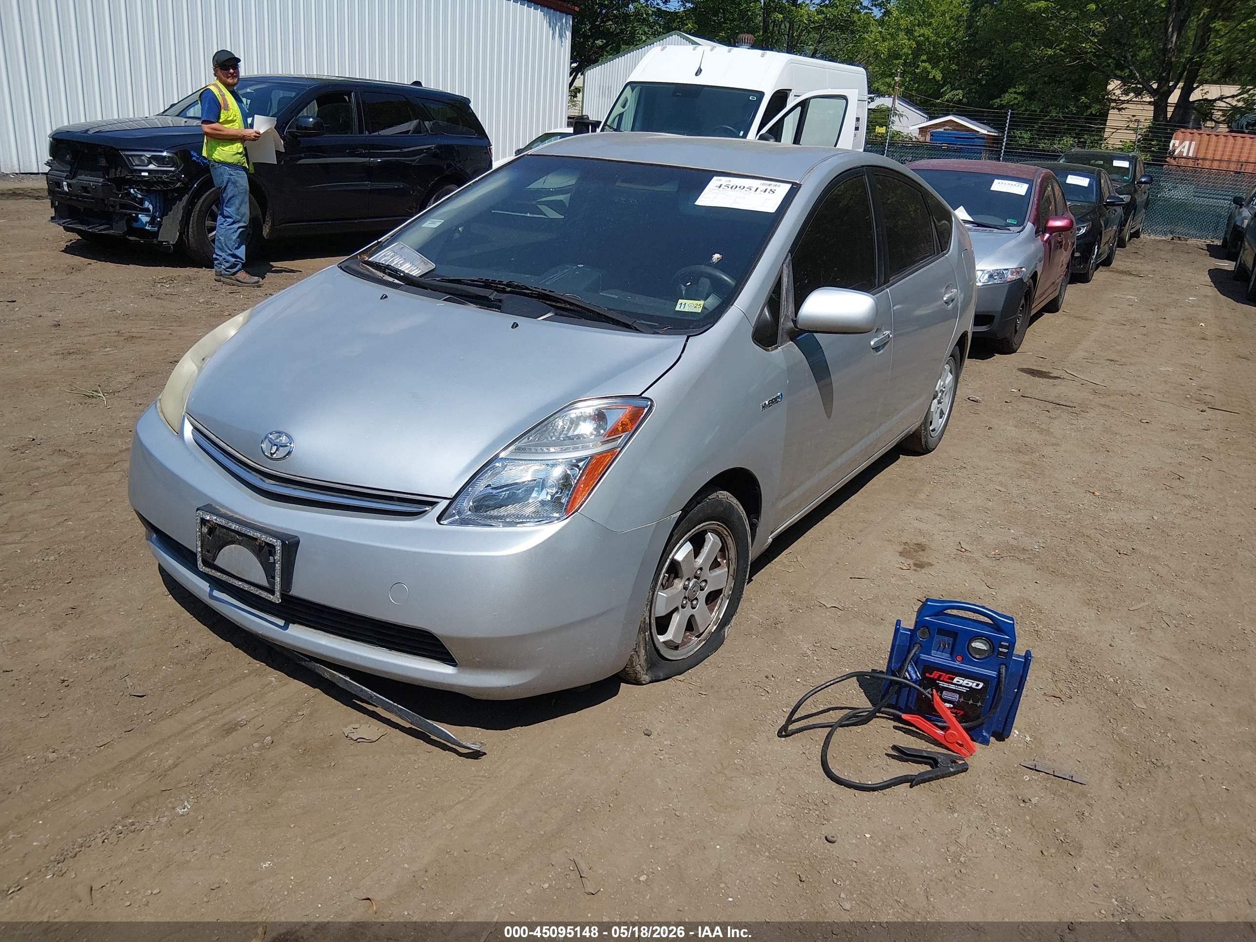 2008 Toyota Prius   Silver vin: JTDKB20UX87768735