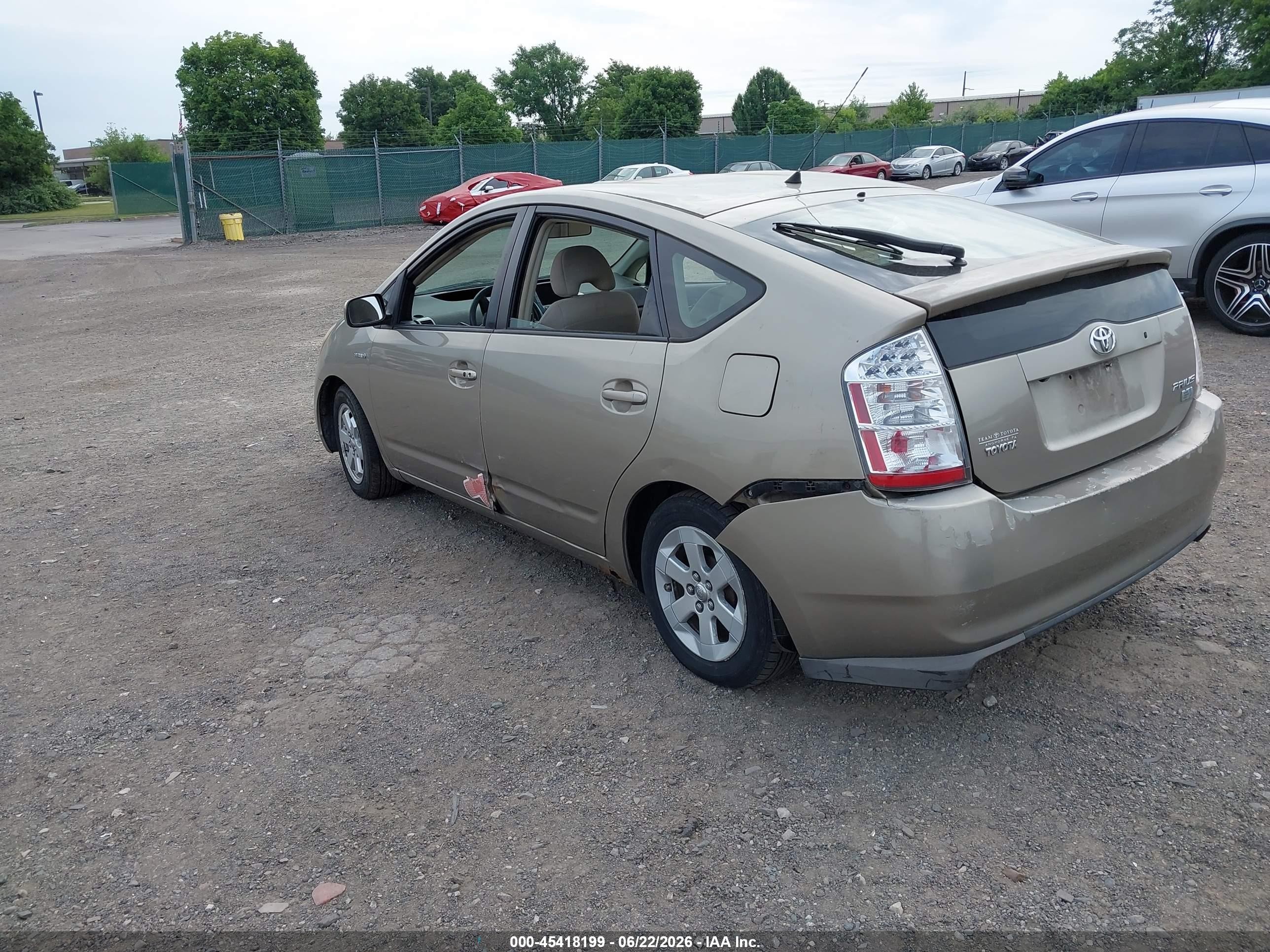 2008 Toyota Prius   Gold vin: JTDKB20UX87788080