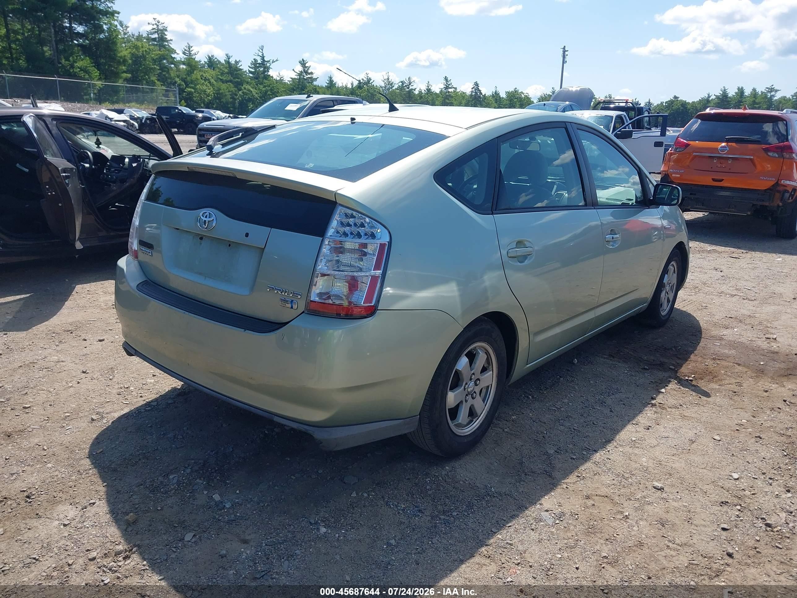 2008 Toyota Prius   Green vin: JTDKB20UX87802138