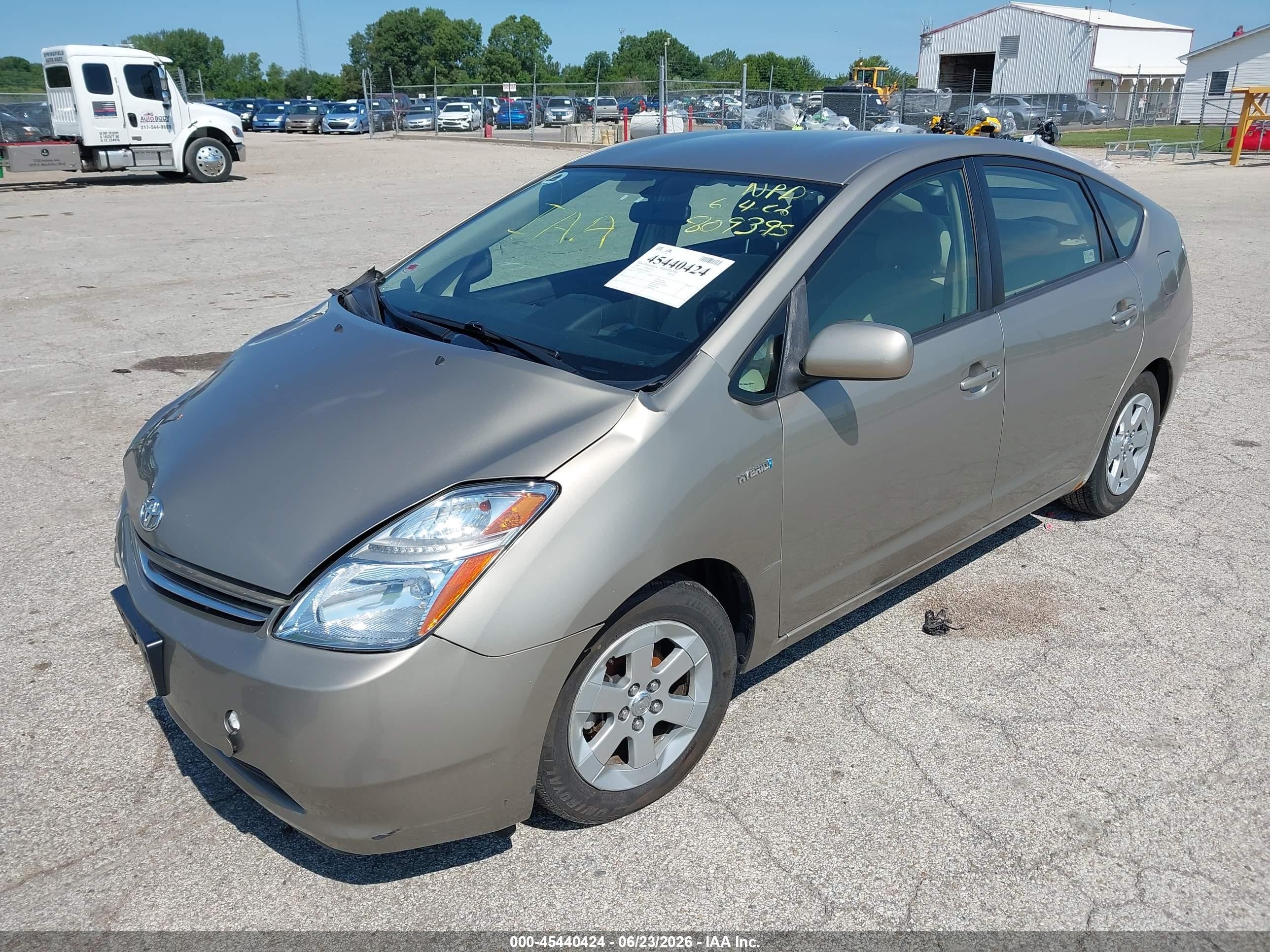 2008 Toyota Prius   Beige vin: JTDKB20UX87809395