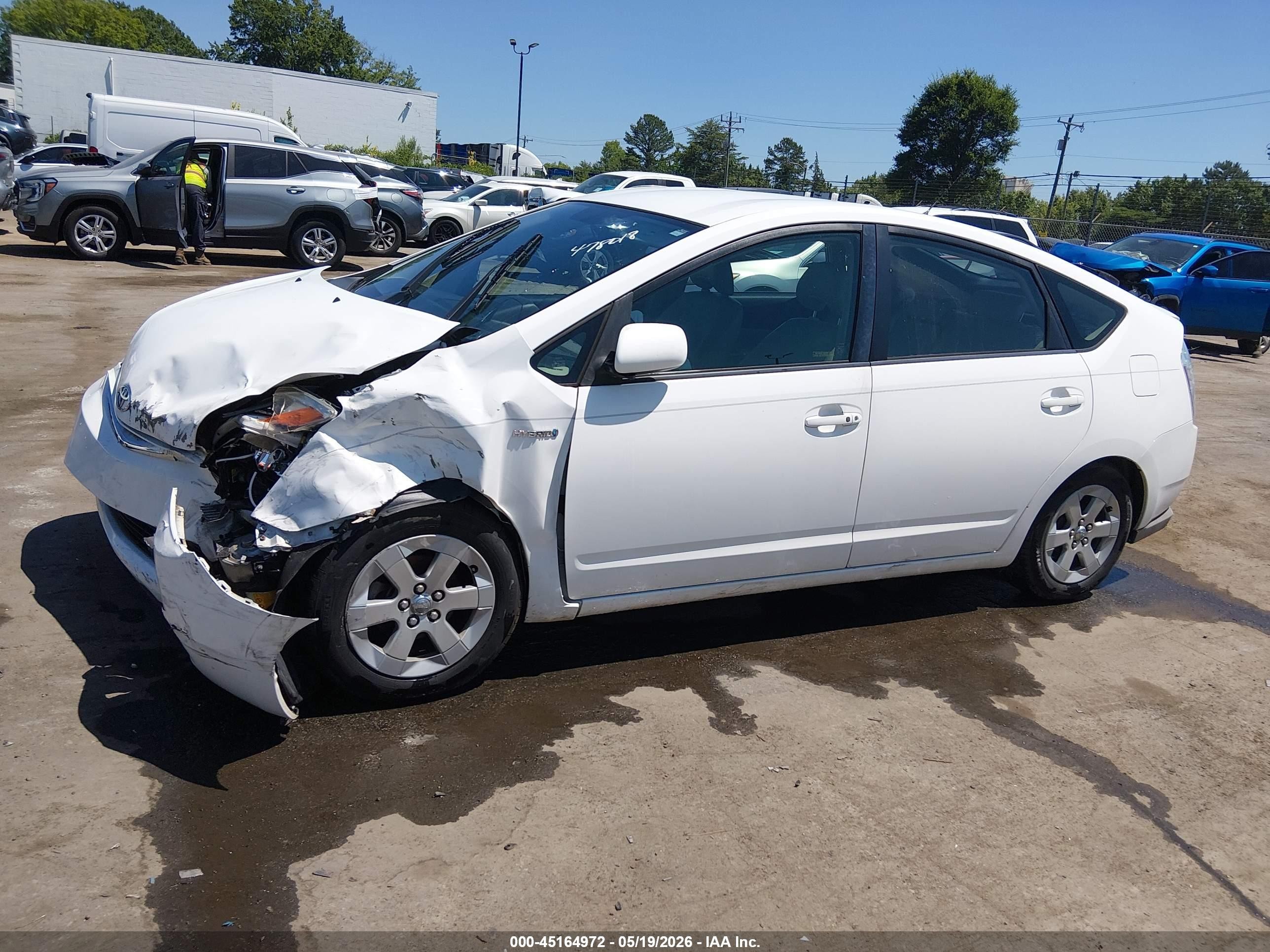 2009 Toyota Prius   White vin: JTDKB20UX93478018