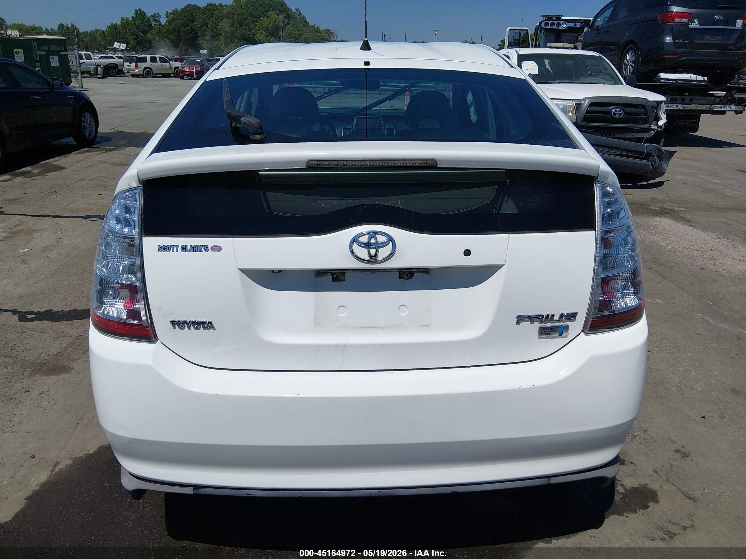 2009 Toyota Prius   White vin: JTDKB20UX93478018