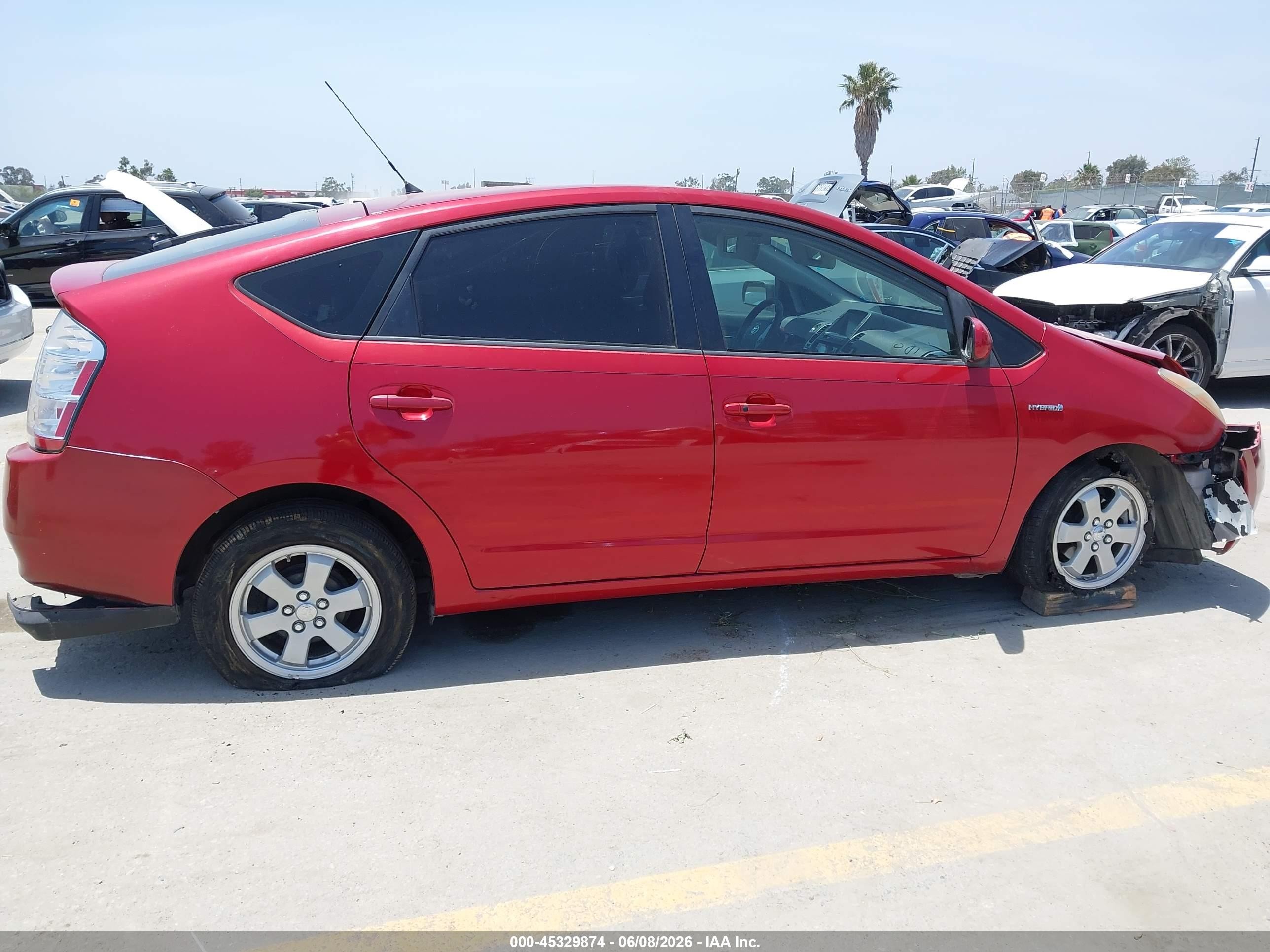 2009 Toyota Prius   Red vin: JTDKB20UX93545071