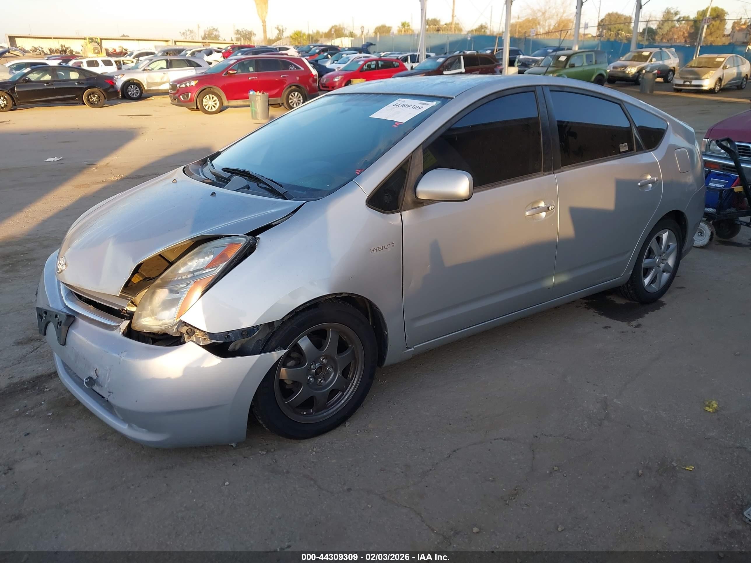 2009 Toyota Prius Touring Серебряный vin: JTDKB20UX97858758
