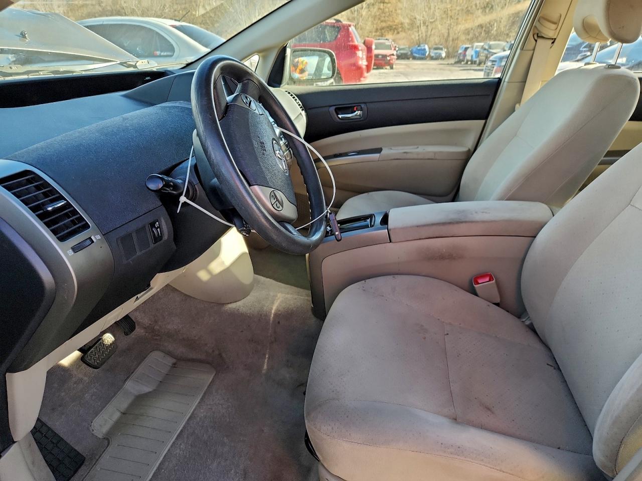 2009 Toyota Prius Gold vin: JTDKB20UX97877424