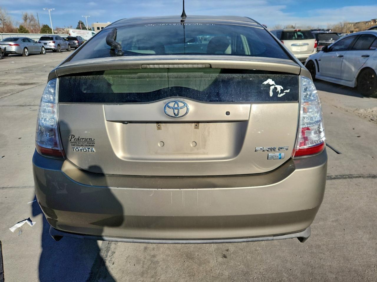 2009 Toyota Prius Gold vin: JTDKB20UX97877424