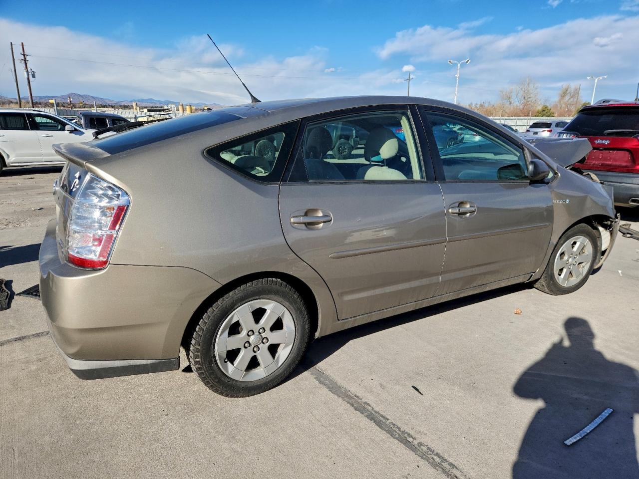 2009 Toyota Prius Gold vin: JTDKB20UX97877424